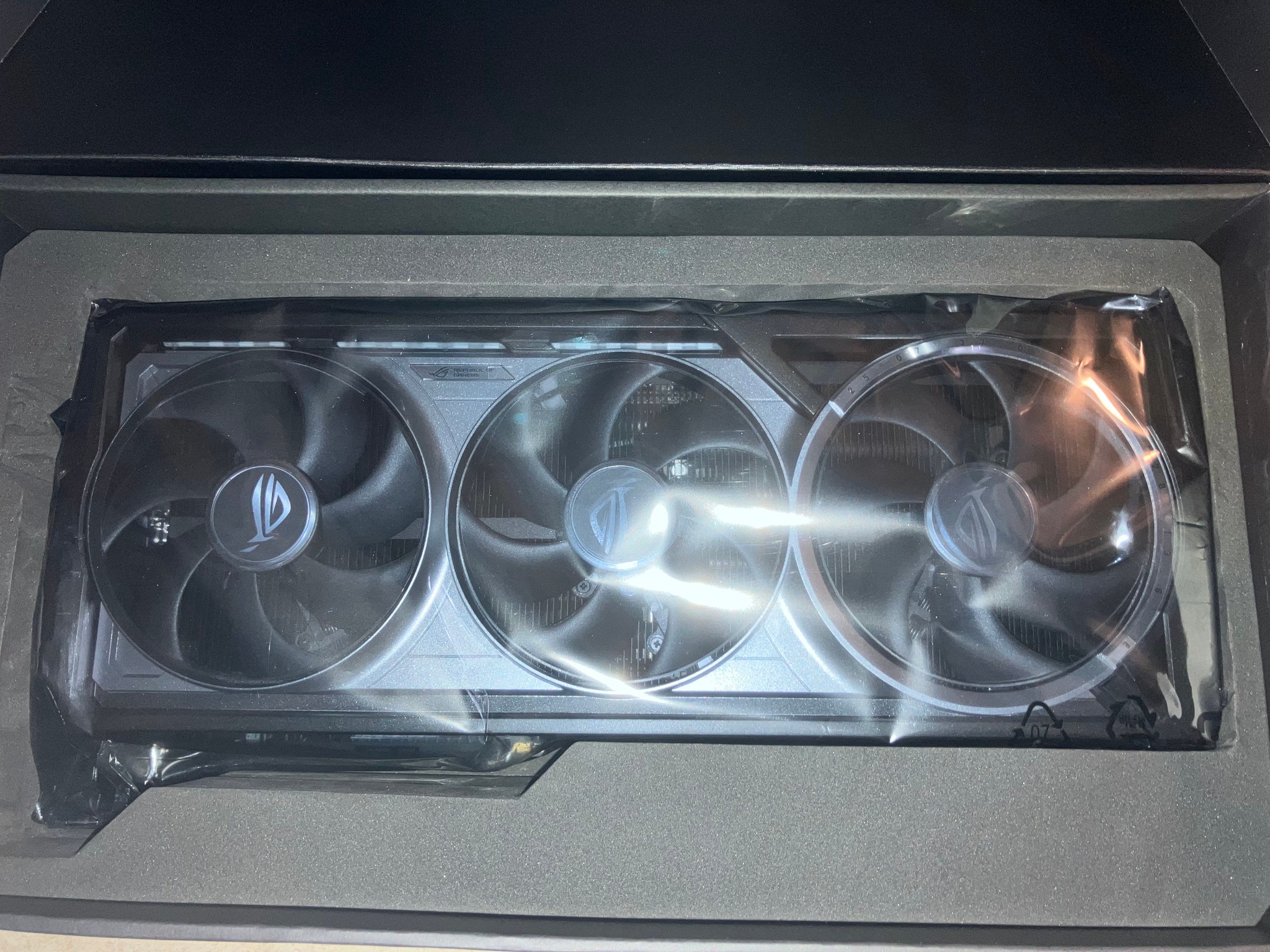 ASUS ROG Astral GeForce RTX 5080 16GB GDDR7 OC Edition