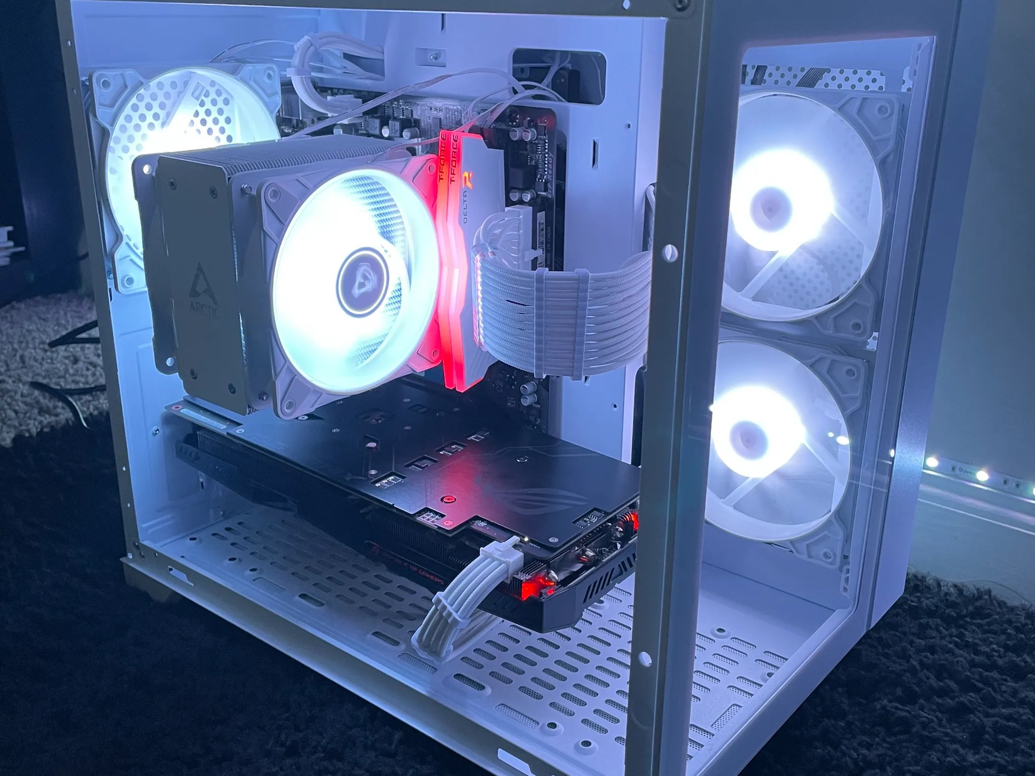 🧊Ice🐦‍🔥 |1080p Gaming Pc | Asus Rog Strix GTX 1060 6gb | Ryzen 5 2600 | 16gb DDR4 3600mhz|
