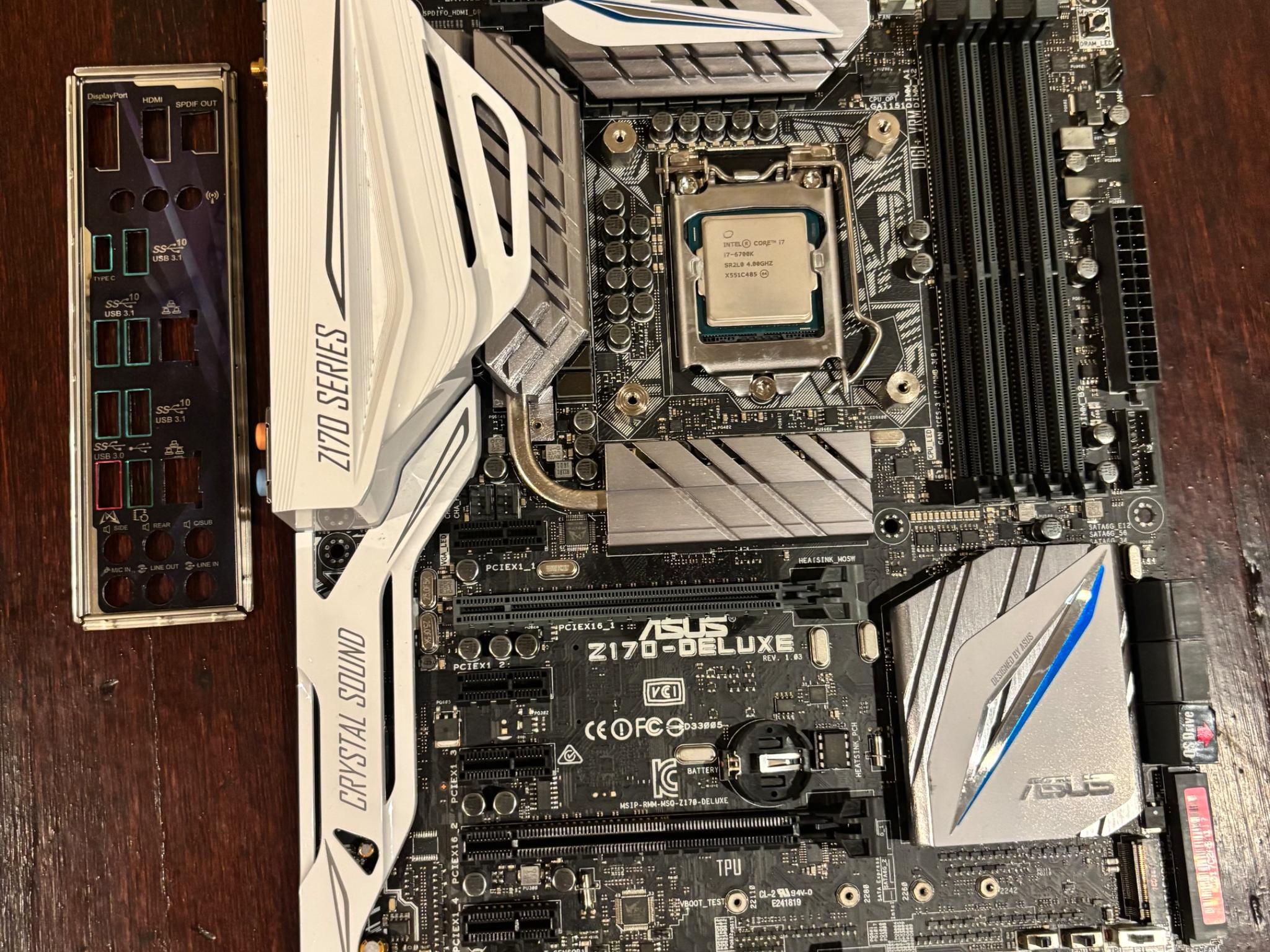 ASUS Z170-Deluxe ATX + Intel i7 6700k