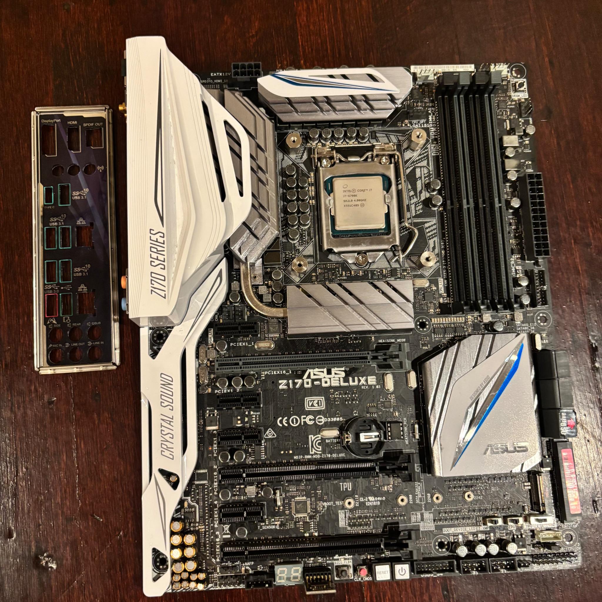 ASUS Z170-Deluxe ATX + Intel i7 6700k