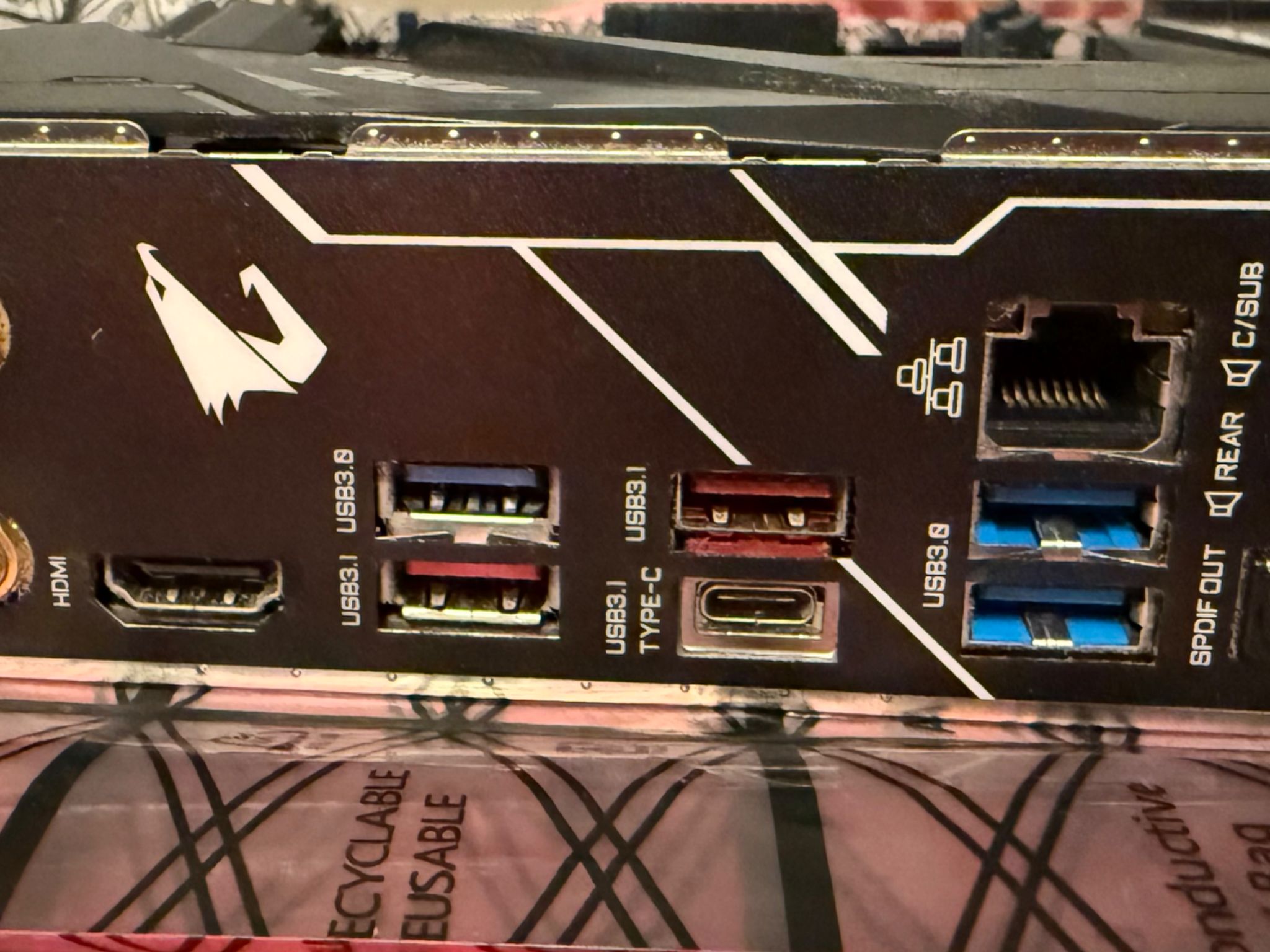 Gigabyte Z390 AORUS PRO WiFi + i5 9600k [Motherboard + CPU Combo]