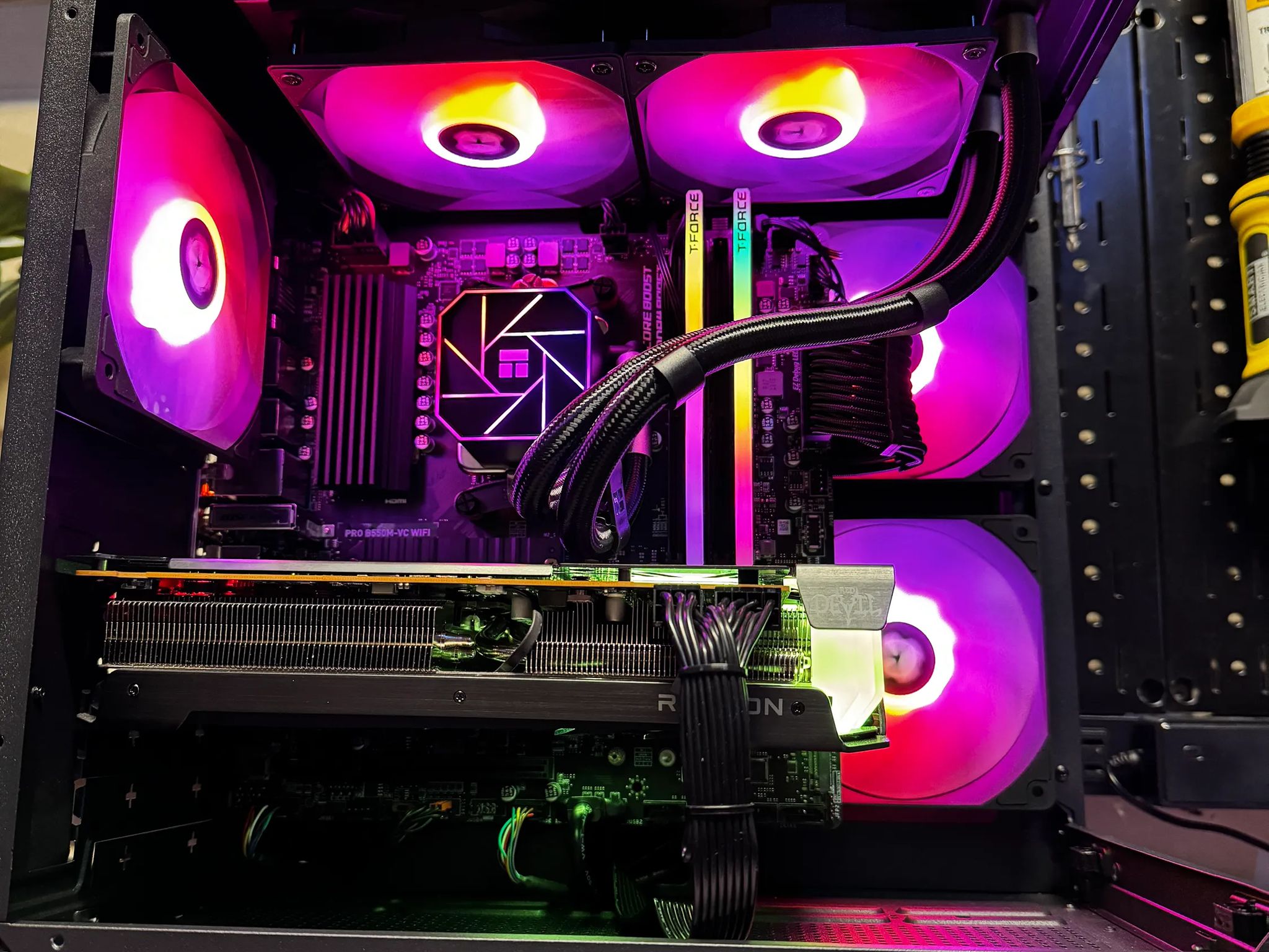[Cupid] || Ryzen 5 5600 + RX 6600 XT 8G w/ 16GB of DDR4 RAM & 1TB M.2 NVMe SSD