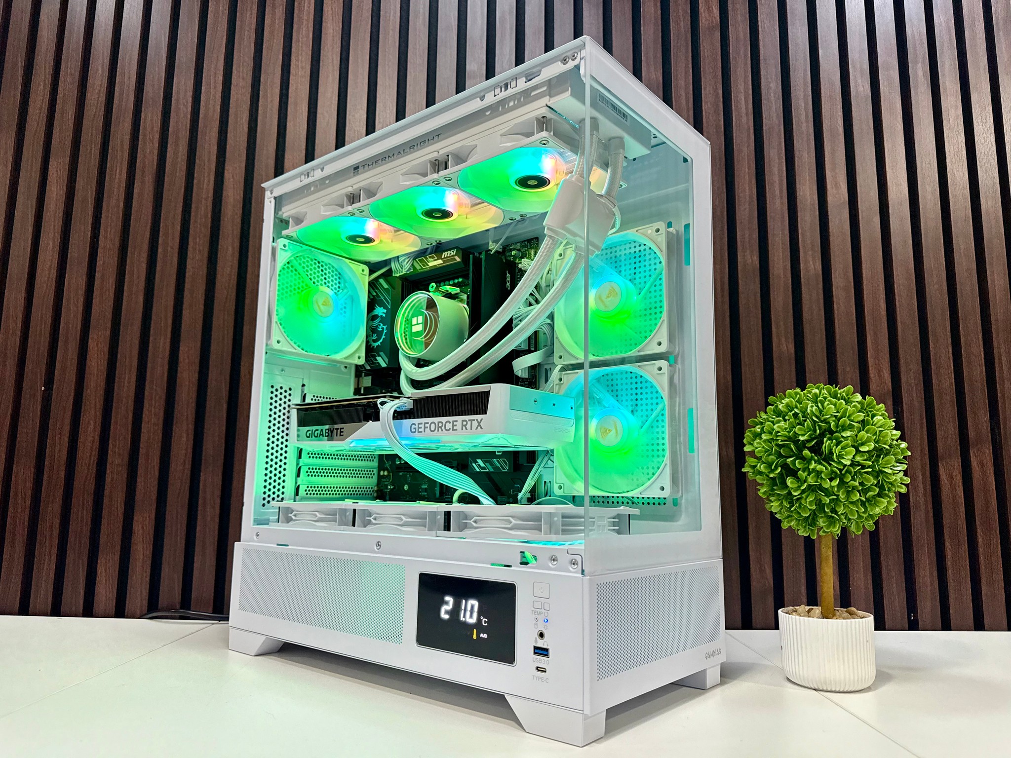 5070TI | Ryzen 7800X3D | 32GB DDR5 | 2TB M.2 | 850 W Gold PSU | ARGB Fans | Windows 11