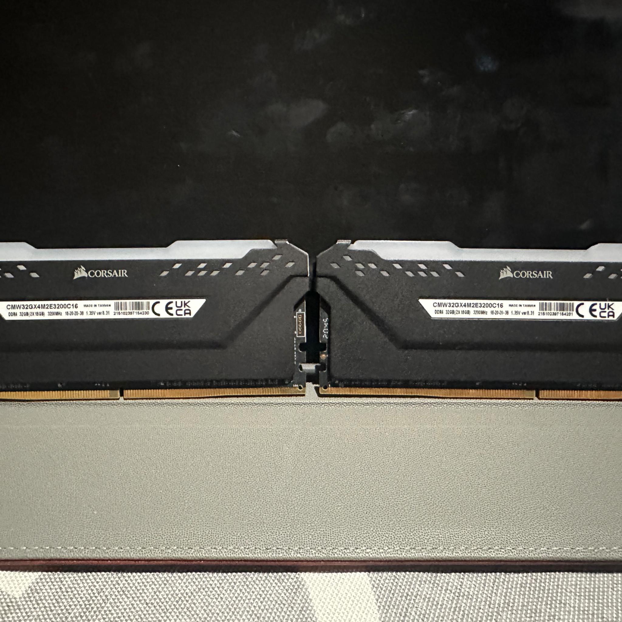Corsair 2x16