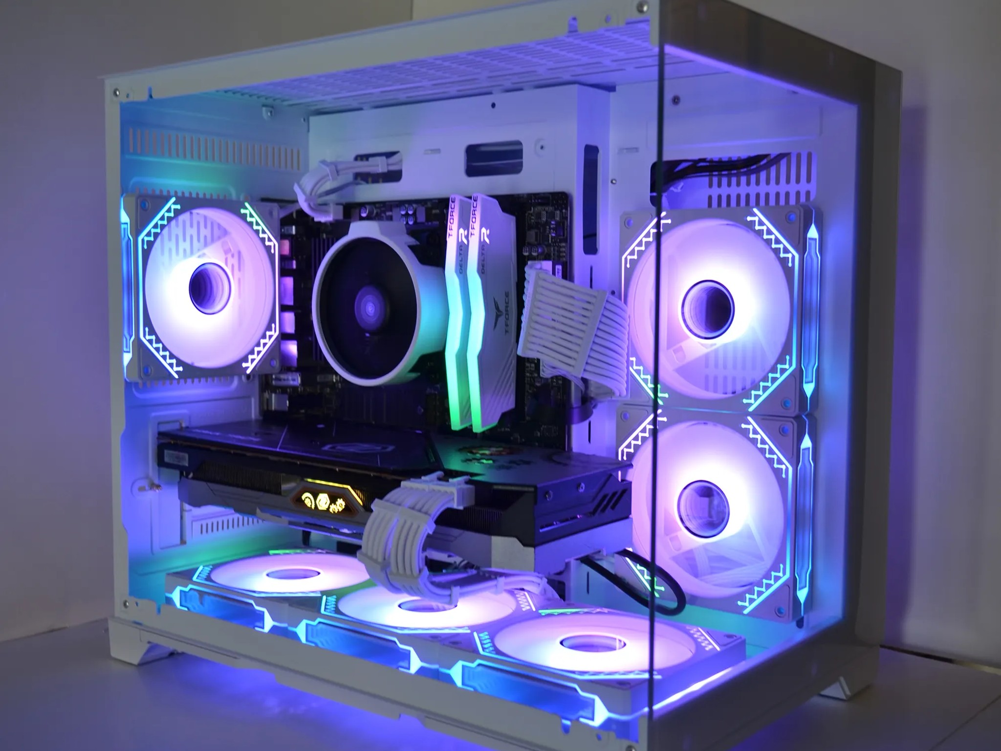 ❄️FrostBite V2🧊 Gaming PC - RX 5700 XT OC+ Version (Better than RTX 3060)- Ryzen 5 3600X