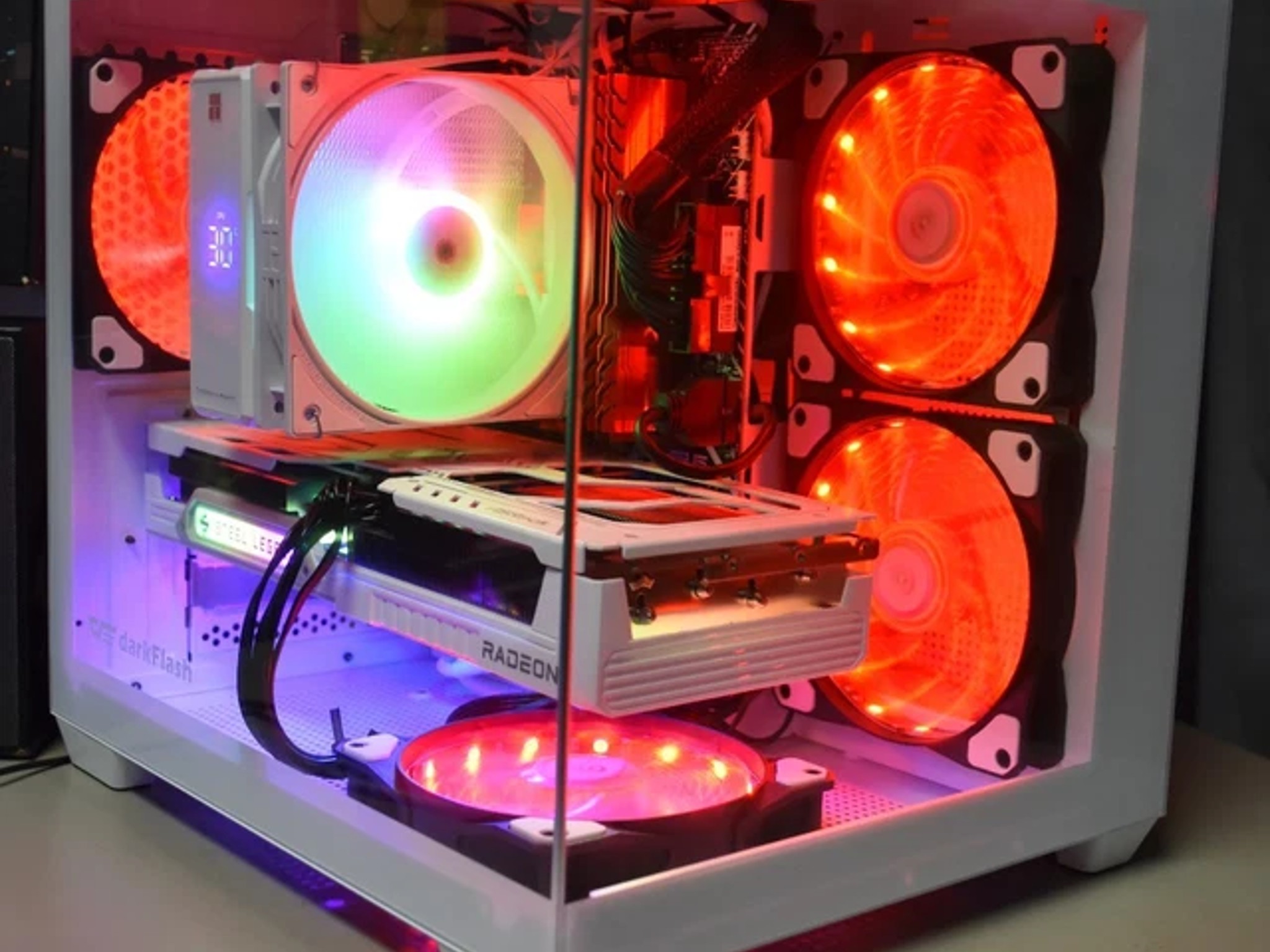 Gaming PC Intel I 5- 12500 Ram 16GB GPU RX9060 8 GB Steel Legends  1 TB + extras