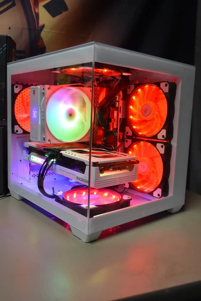 Gaming PC Intel I 5- 12500 Ram 16GB GPU RX9060 8 GB Steel Legends  1 TB + extras