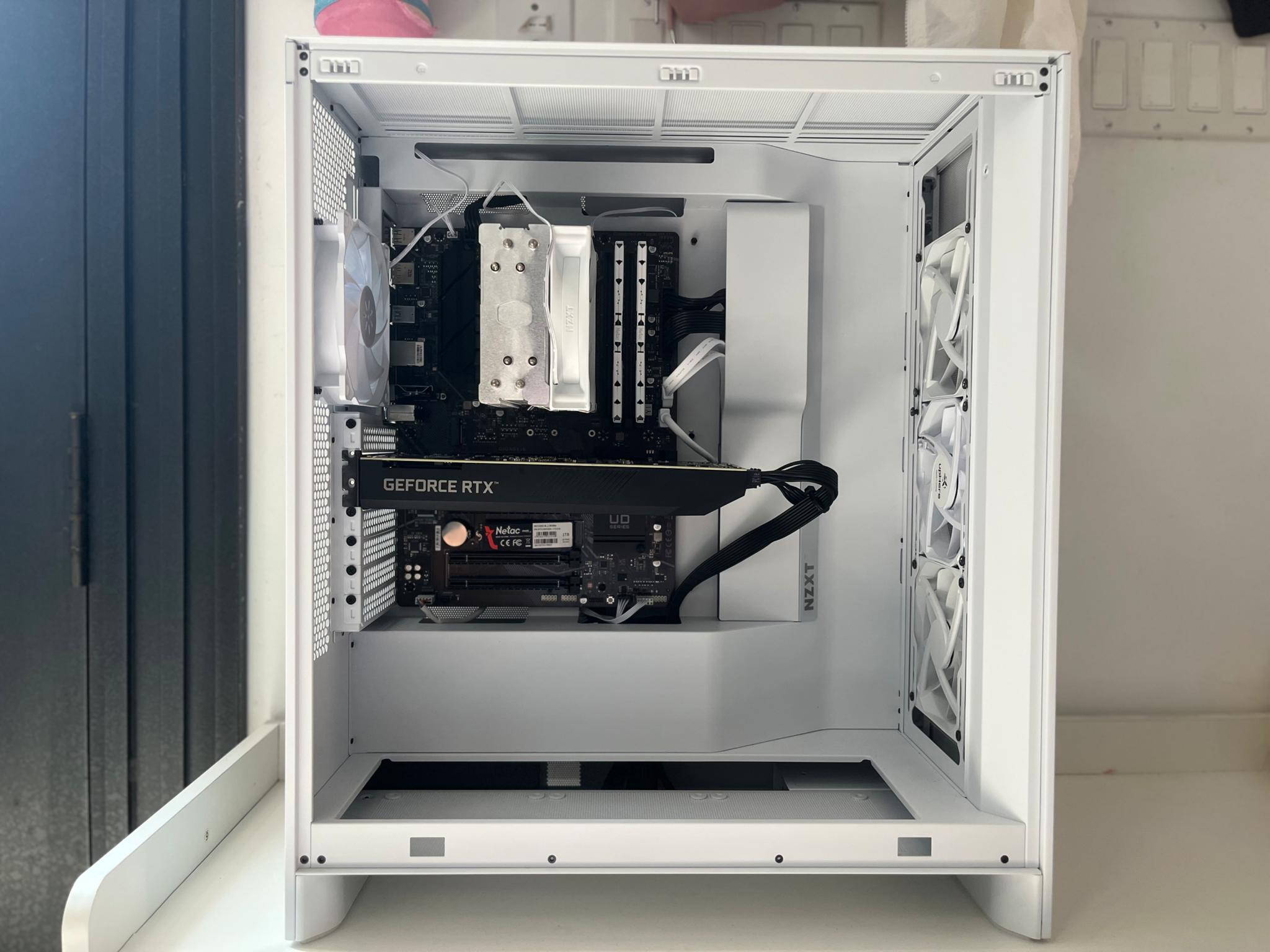 RTX 3070 | Intel i7 11700F | 32 GB RAM | Frost Arts 🥶❄️Gaming Pc