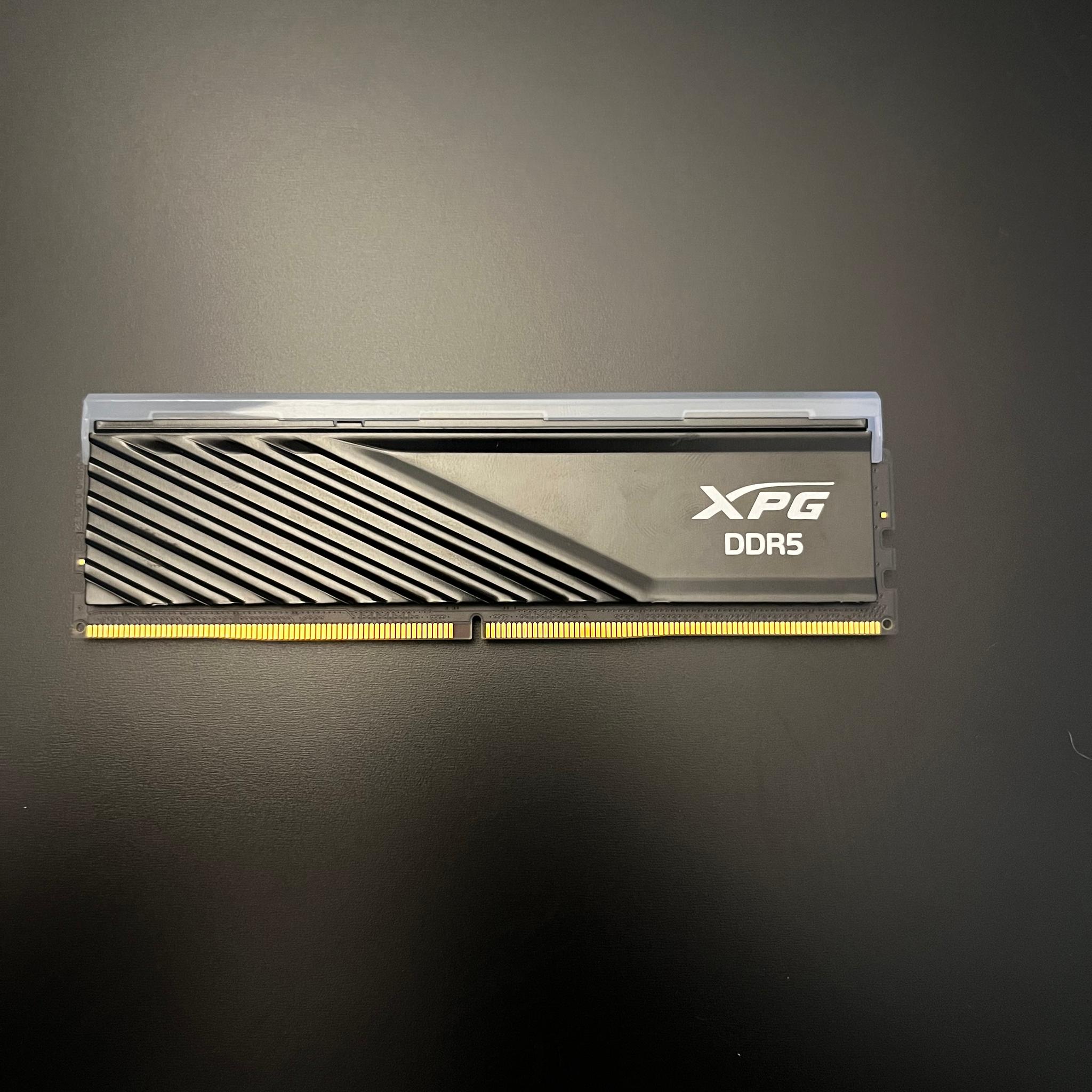 ADATA XPG Lancer Blade DDR5-6000 16GB (1x16GB) Black, RGB, Used.