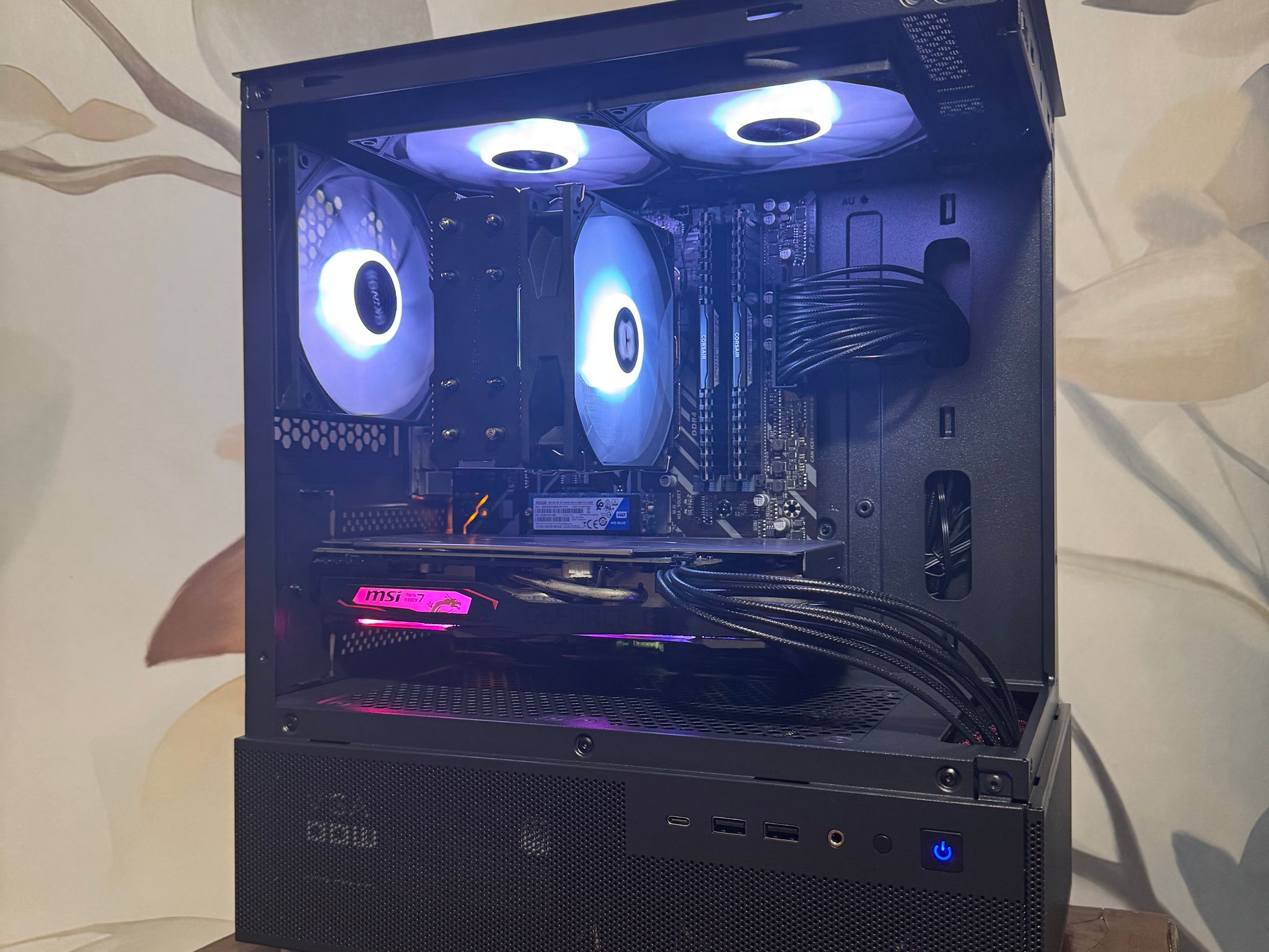 🌌 Aesthetic & Compact 1080p Gaming PC Ryzen 5 2600 | GTX 1660S | 16 GB RAM | 512GB SSD