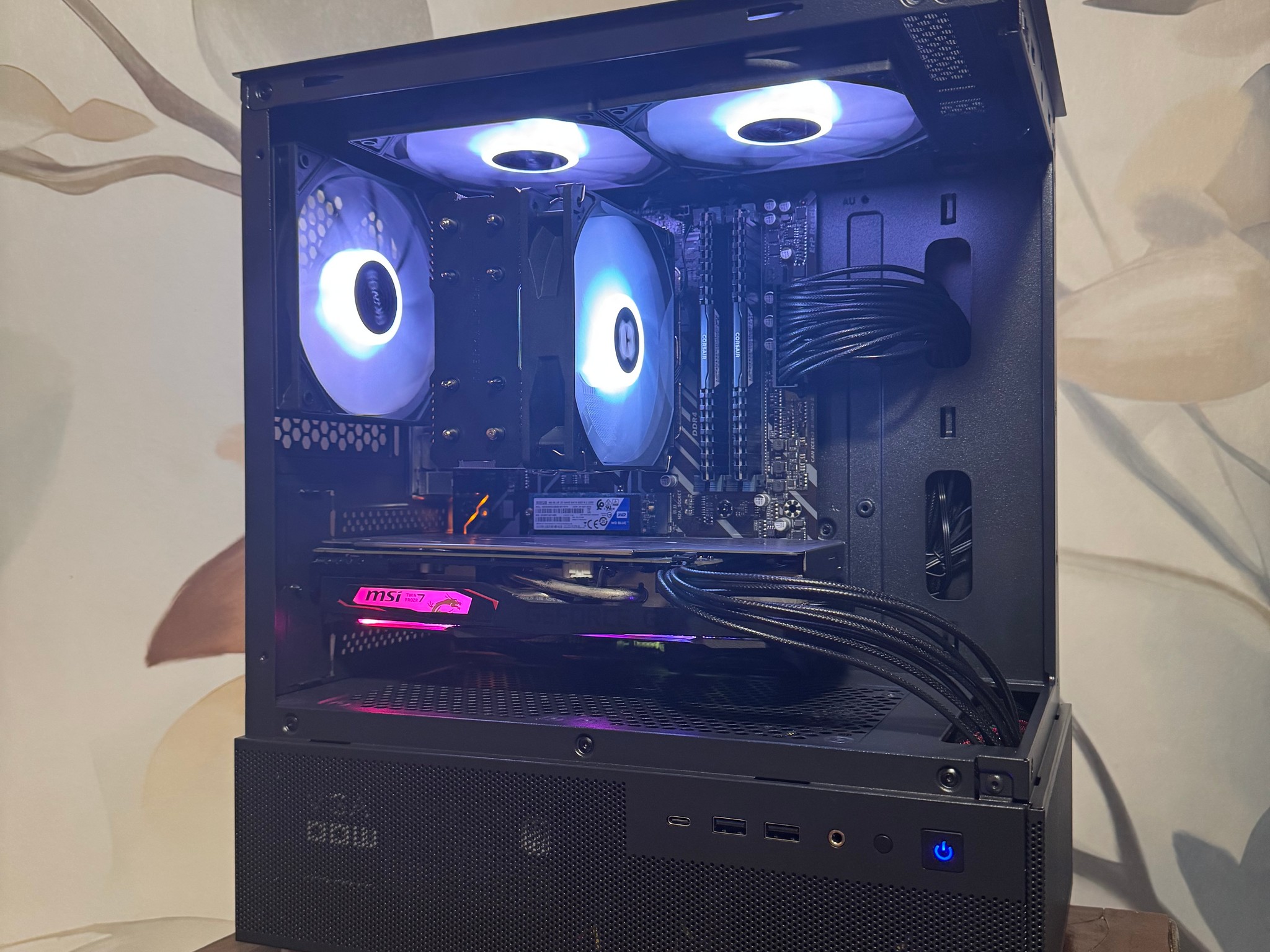 🌌 Aesthetic & Compact 1080p Gaming PC Ryzen 5 2600 | GTX 1660S | 16 GB RAM | 512GB SSD