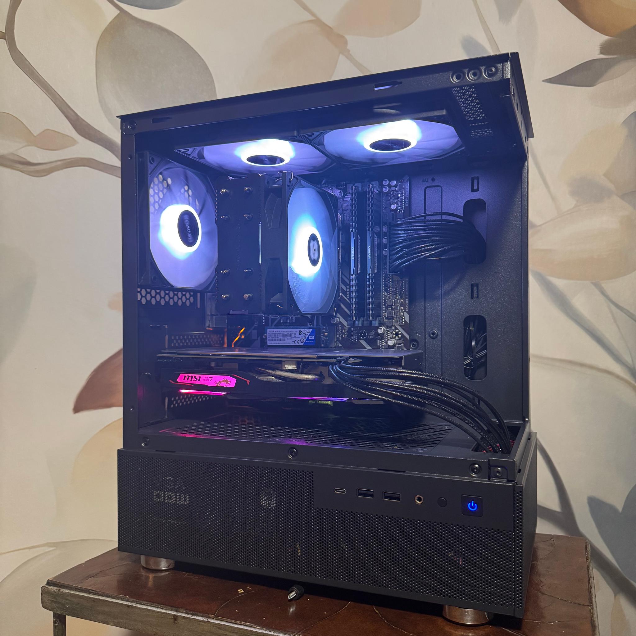 🌌 Aesthetic & Compact 1080p Gaming PC Ryzen 5 2600 | GTX 1660S | 16 GB RAM | 512GB SSD
