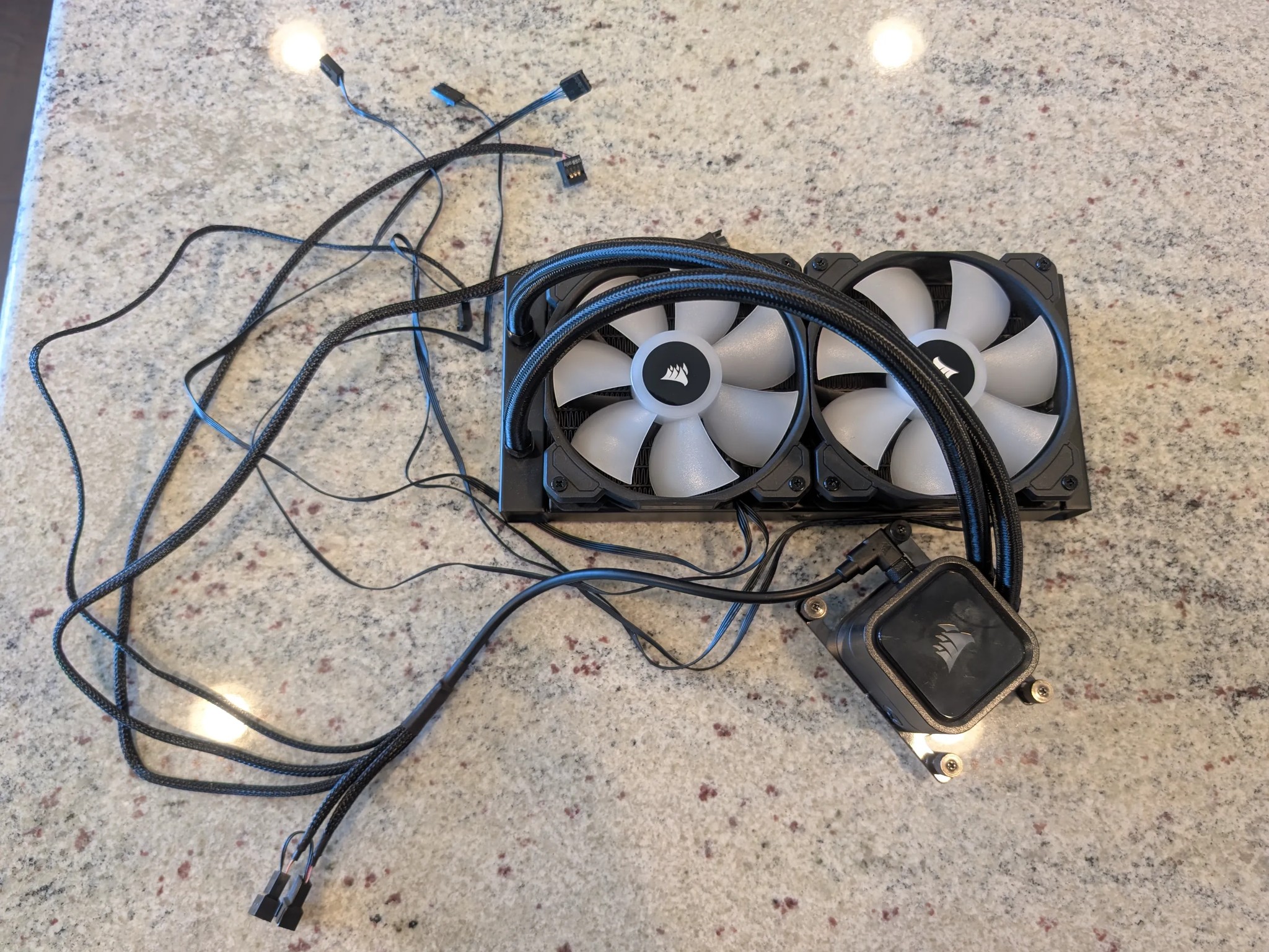 Corsair iCUE H100i RGB Elite Liquid CPU Cooler