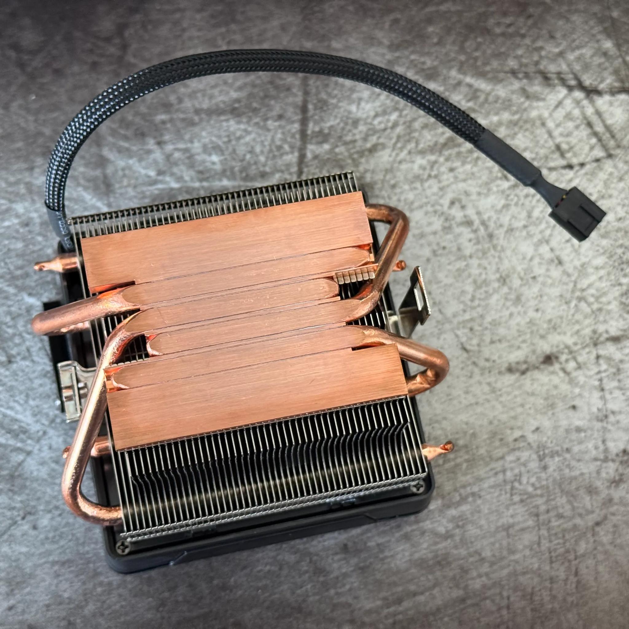 AMD Ryzen 7 2700X CPU 8-core 16-thread AM4 socket with Wraith Prism cooler