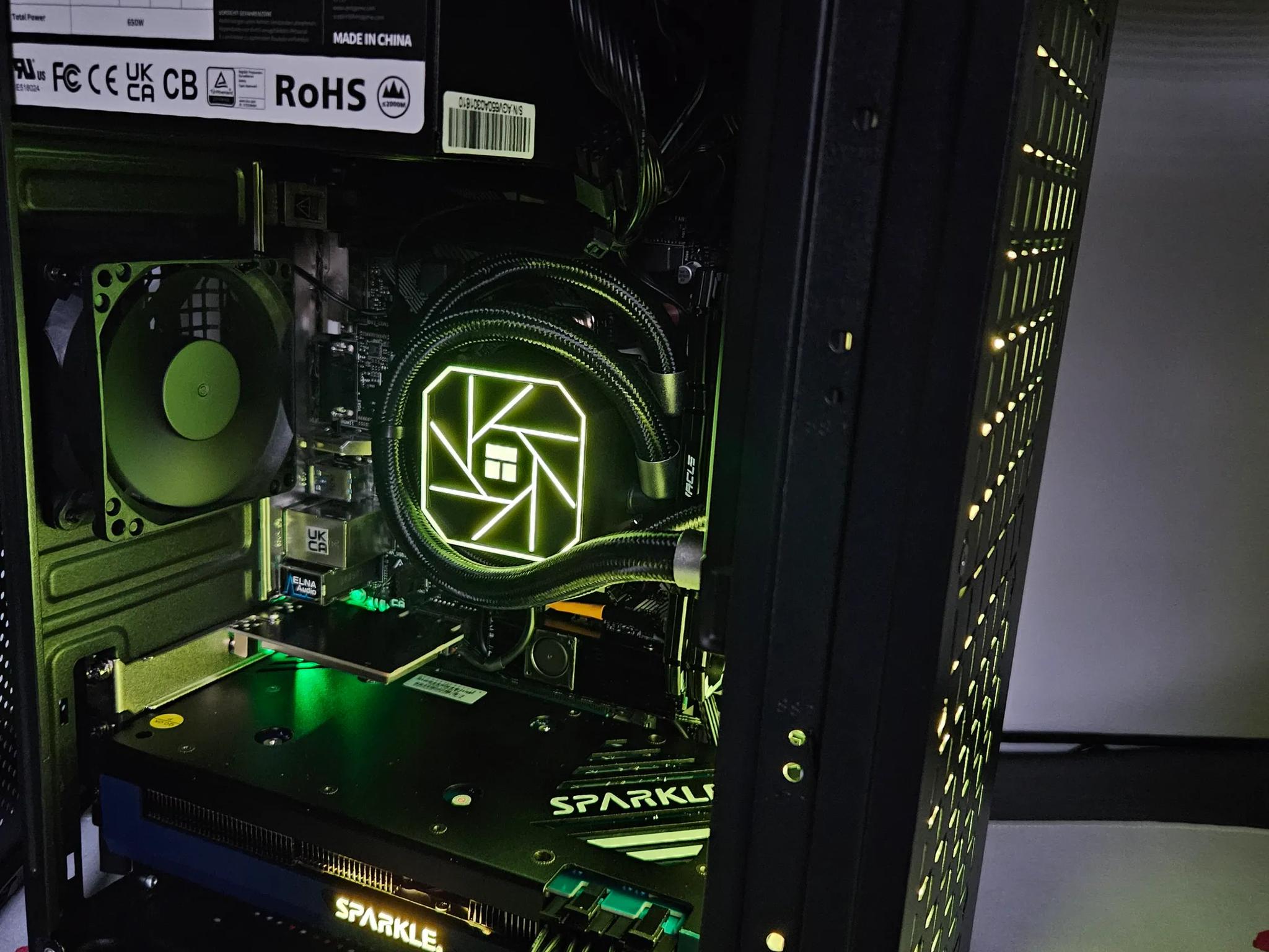 Liquid cooled Small Form Factor Ryzen 5 / 16GB DDR 4 / 512GB / GTX 1070