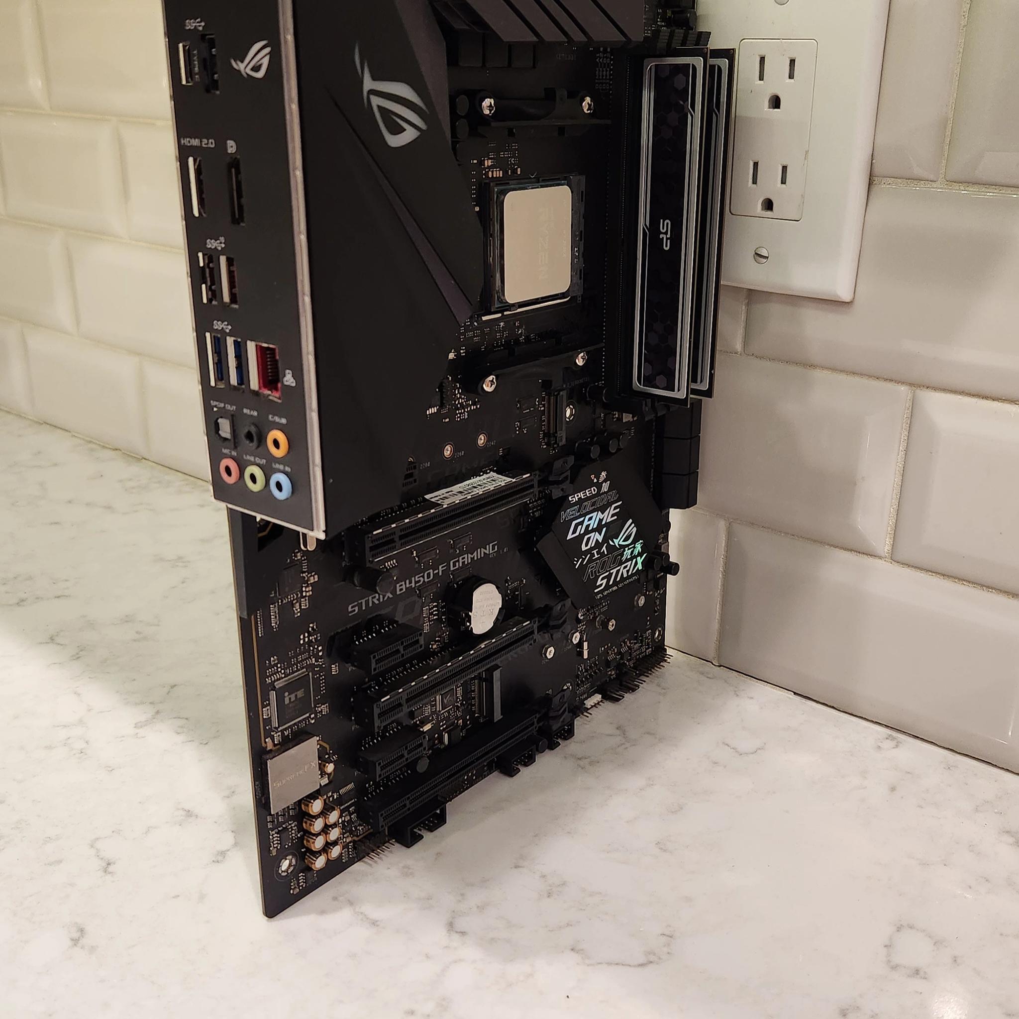 AM4 Combo: Ryzen 3900X/B450/2x8GB DDR4 - Used