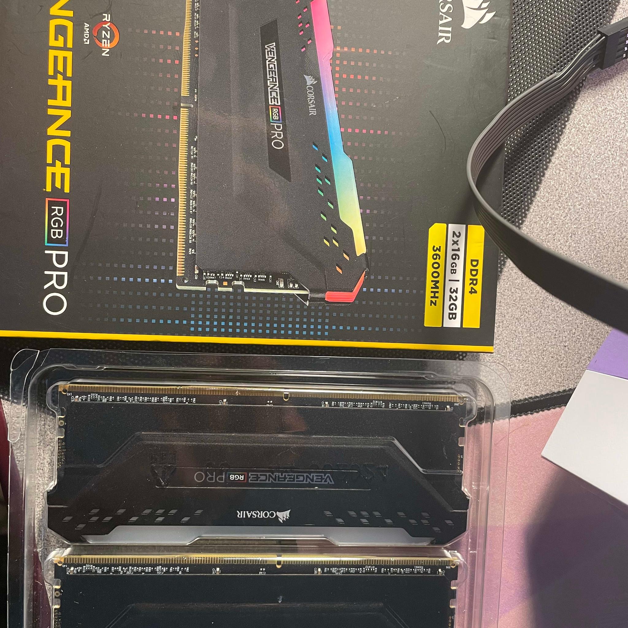 Corsair Vengeance Pro RGB 32gb (2x16gb) 3600mhz CL18