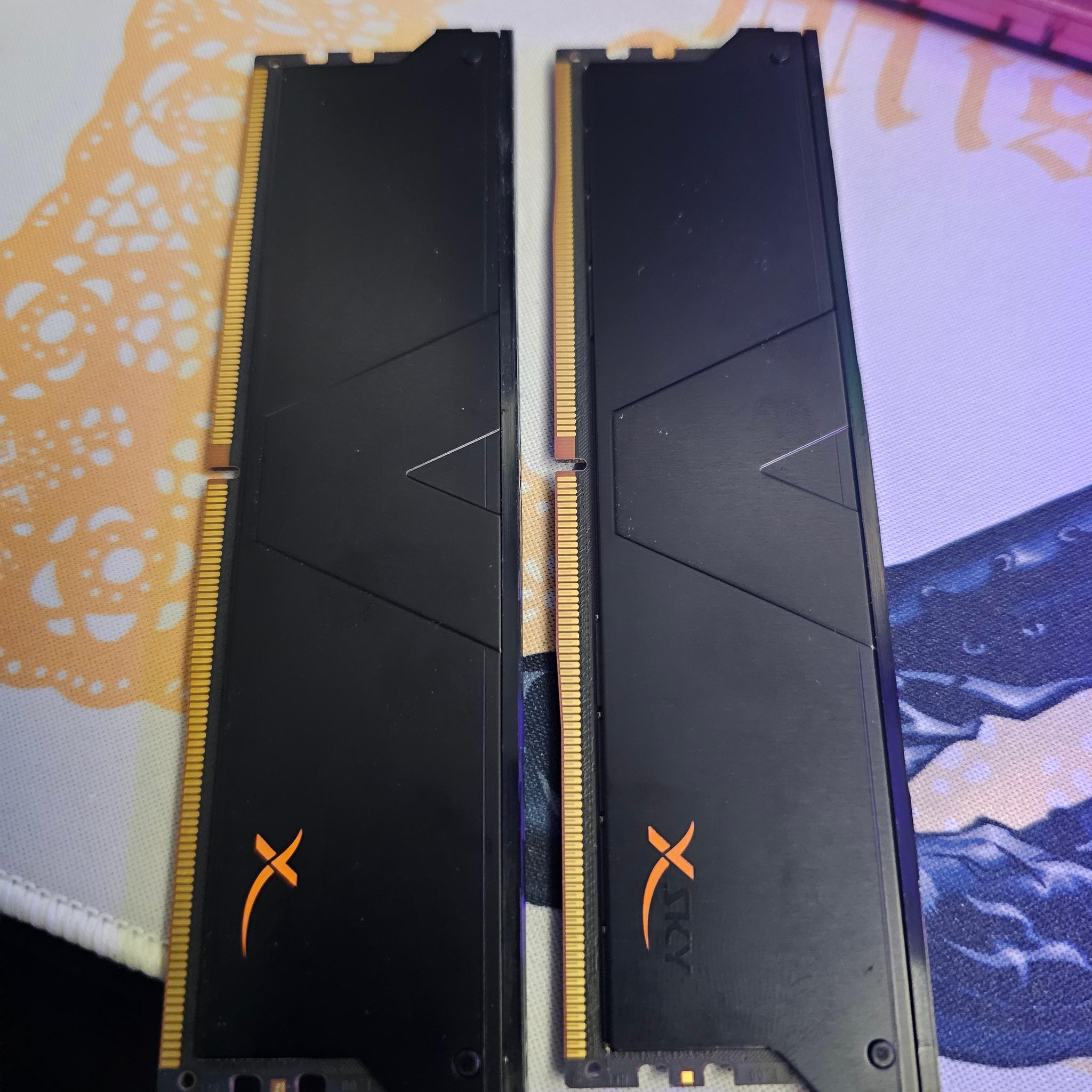 Used v color 32 gigs ddr5 6400 cl32