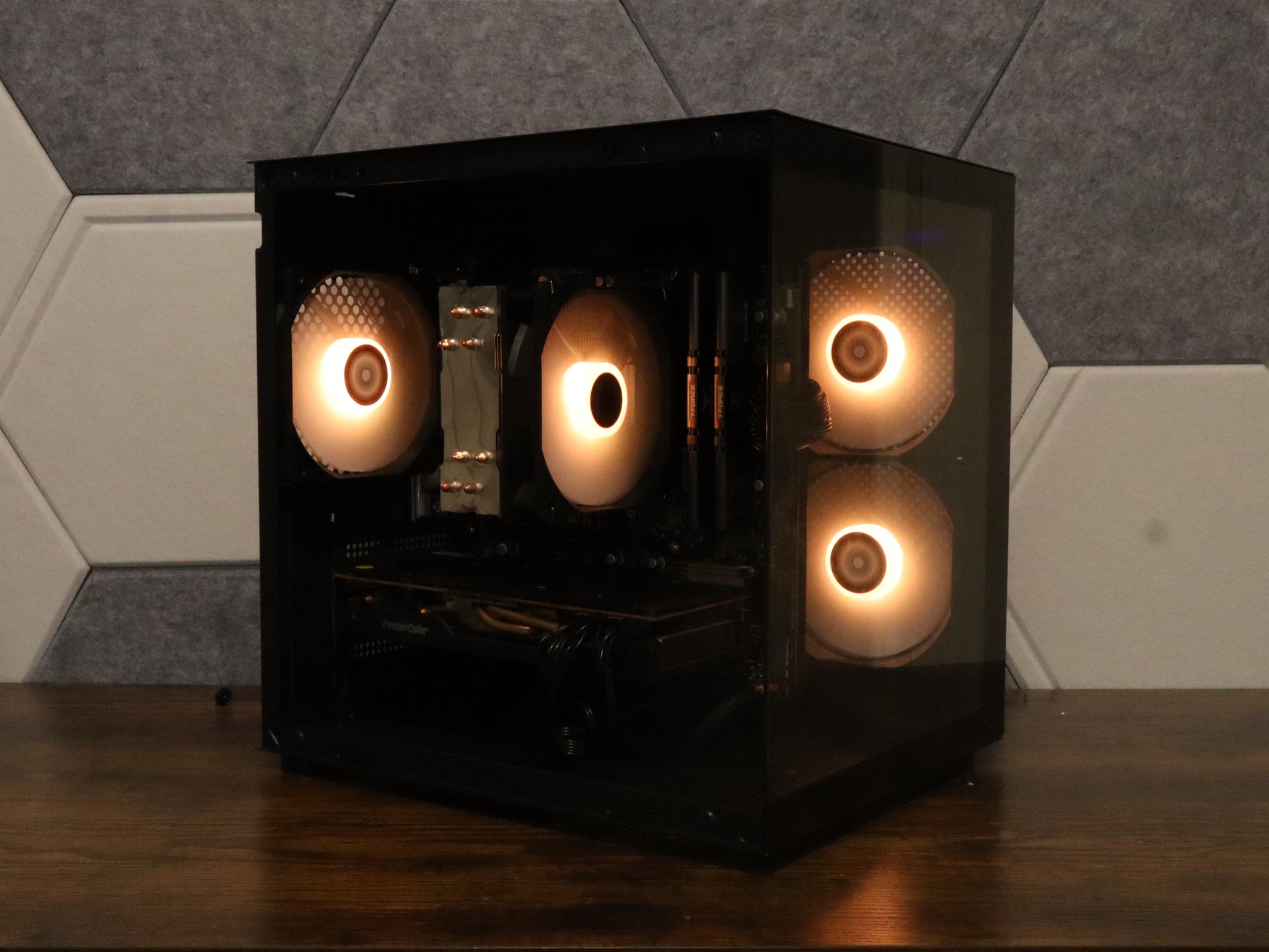 High Performance | Gaming PC | RX 6700XT 12gb | Ryzen 7 5700 | 32GB RAM | 1 TB | Windows 11 + WIFI