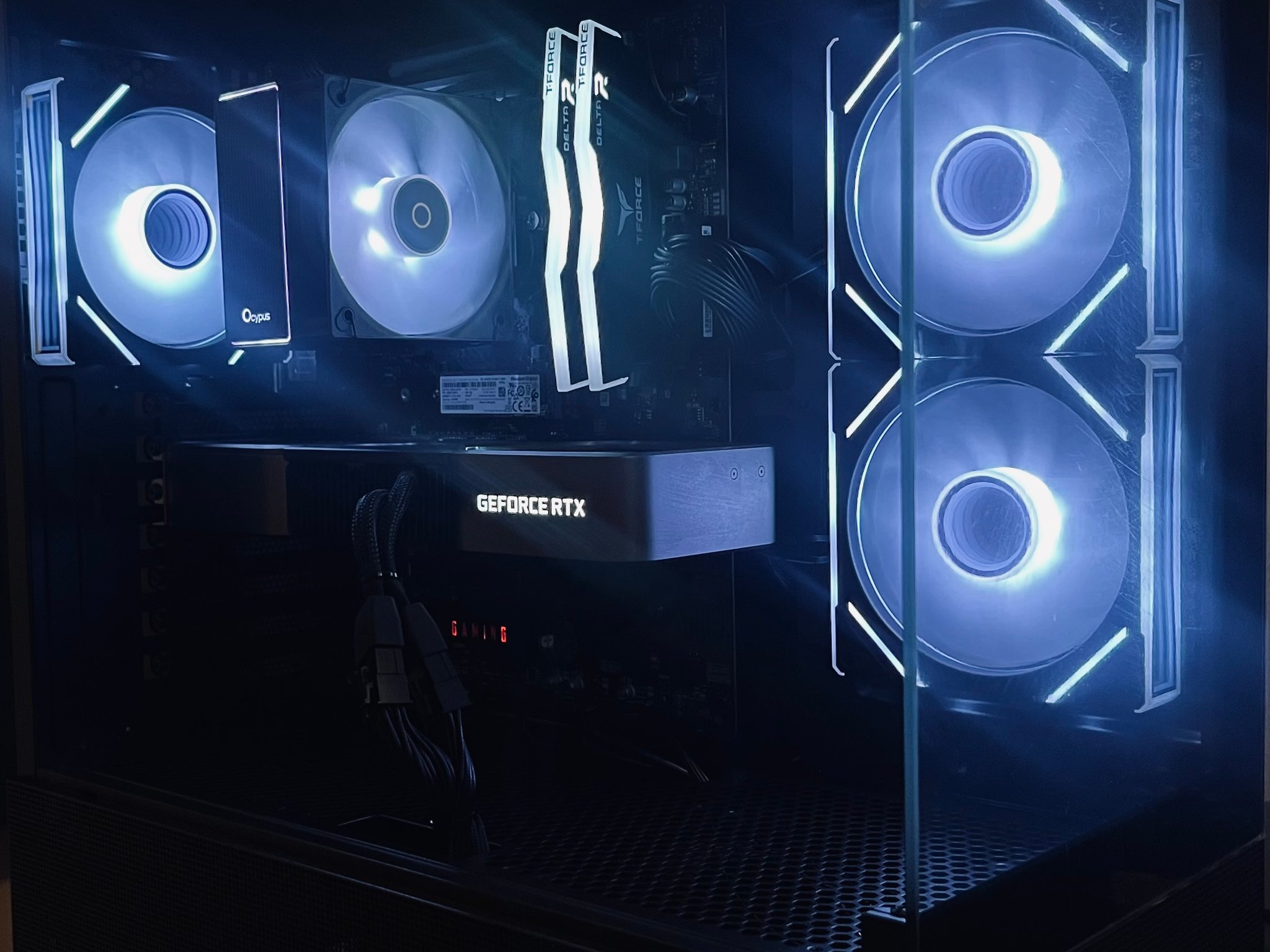 Pro Gaming PC |RTX 3080 // Ryzen 7 5700x3D // 32GB DDR4|