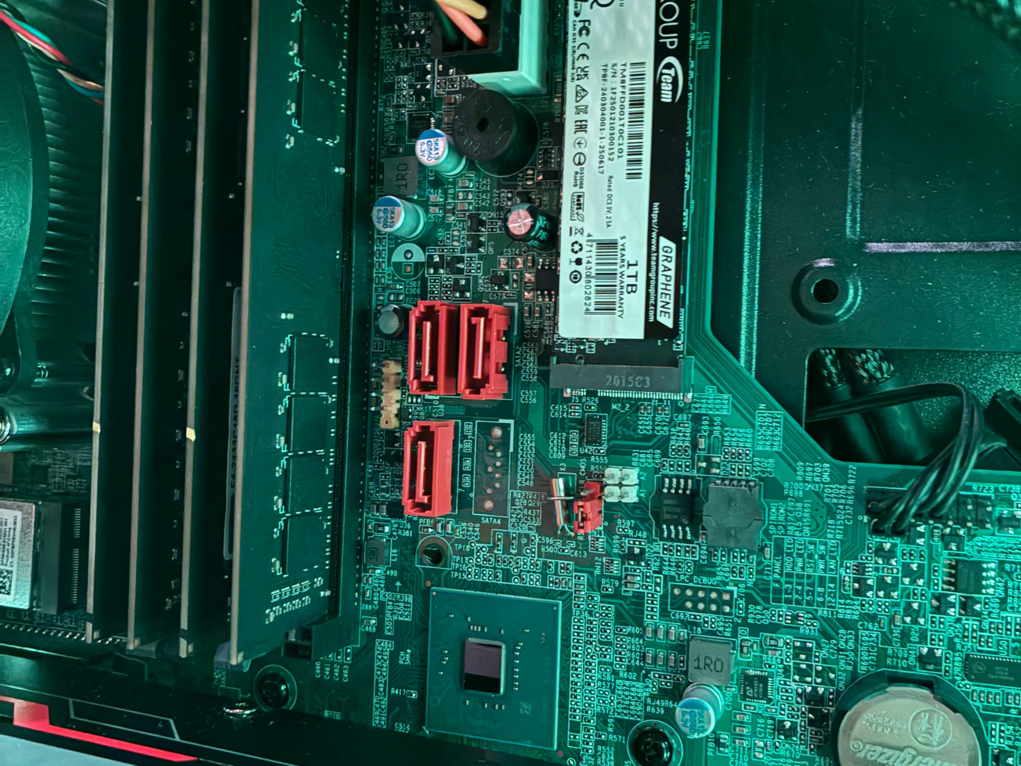 RX 5700 XT i7 8700 WiFi RGB GAMING PC 32GB RAM 1TB NVMe