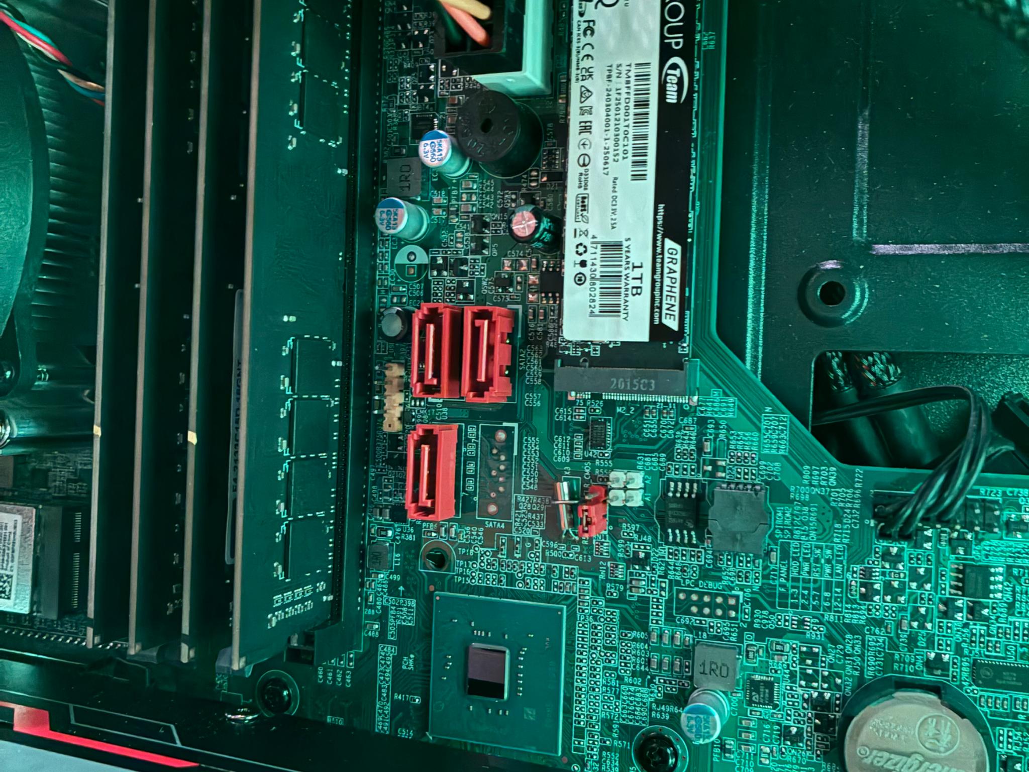 RX 5700 XT i7 8700 WiFi RGB GAMING PC 32GB RAM 1TB NVMe