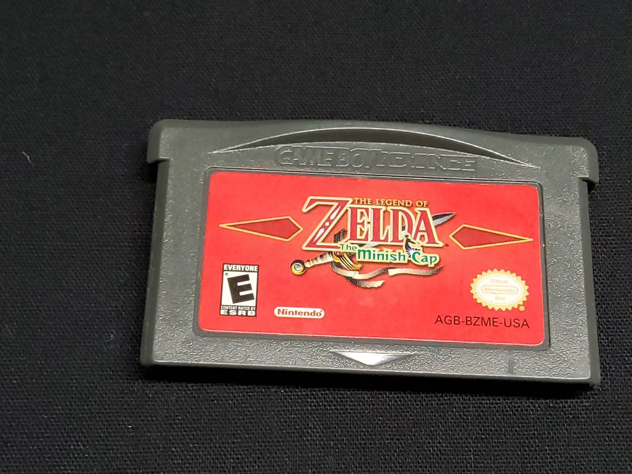 GameBoy Advance SP + The Legend of Zelda : The Minish Cap