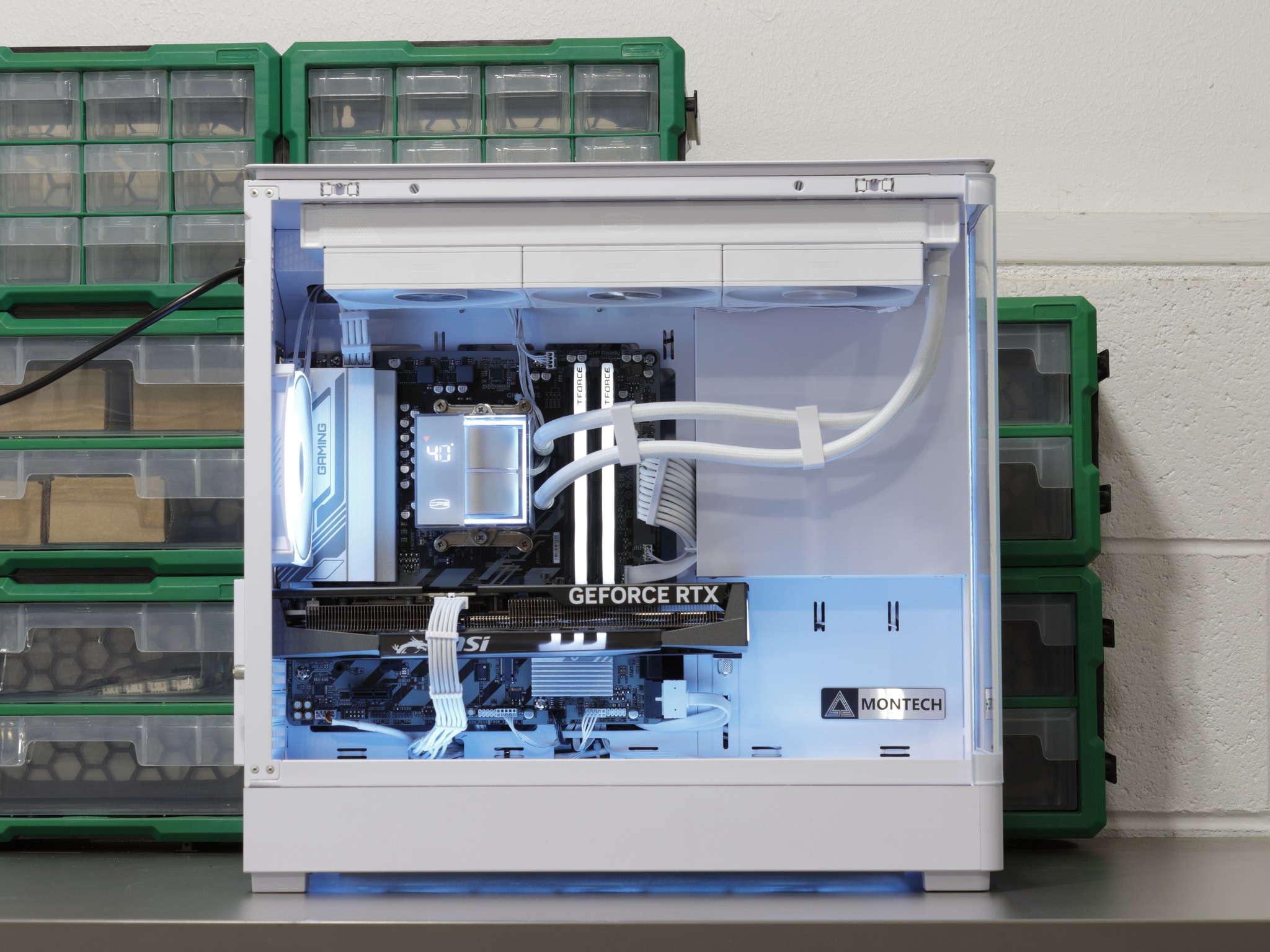 Snowbank - AM5 Gaming PC