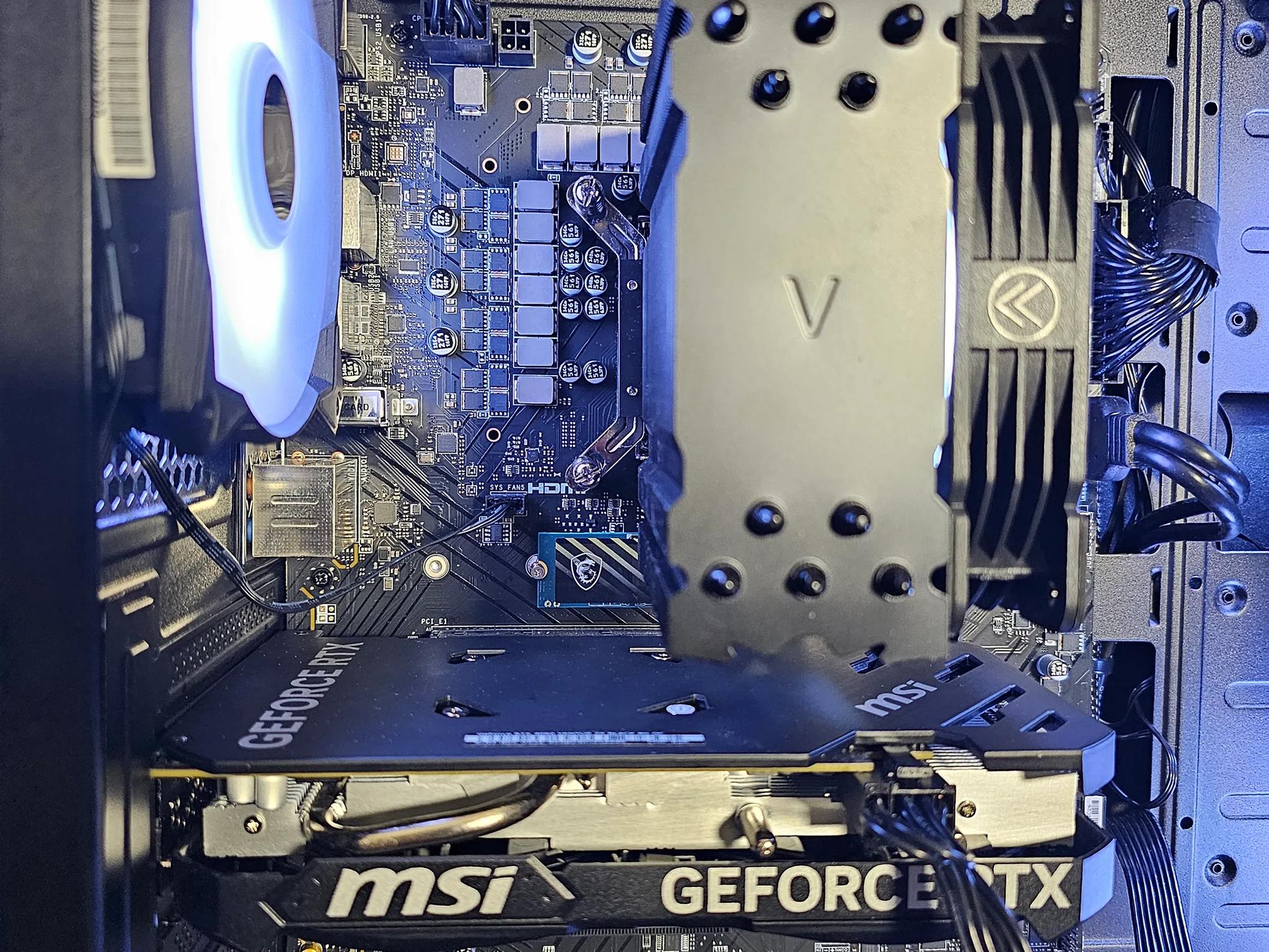 MID LEVEL HIGH PERFORMANCE GAMING PC