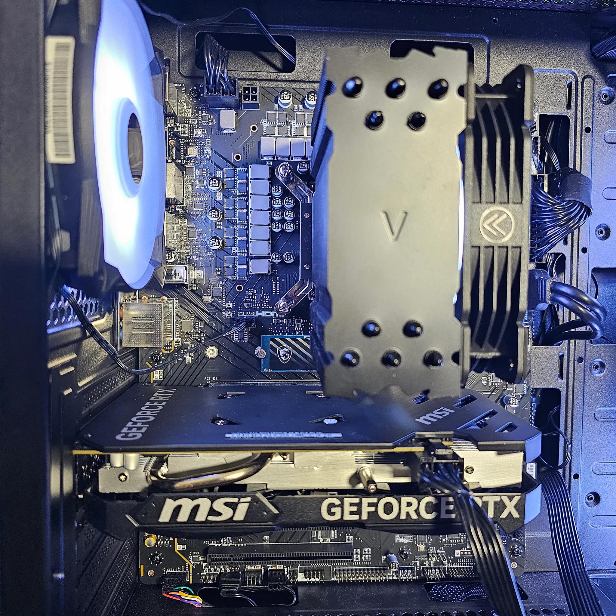 MID LEVEL HIGH PERFORMANCE GAMING PC