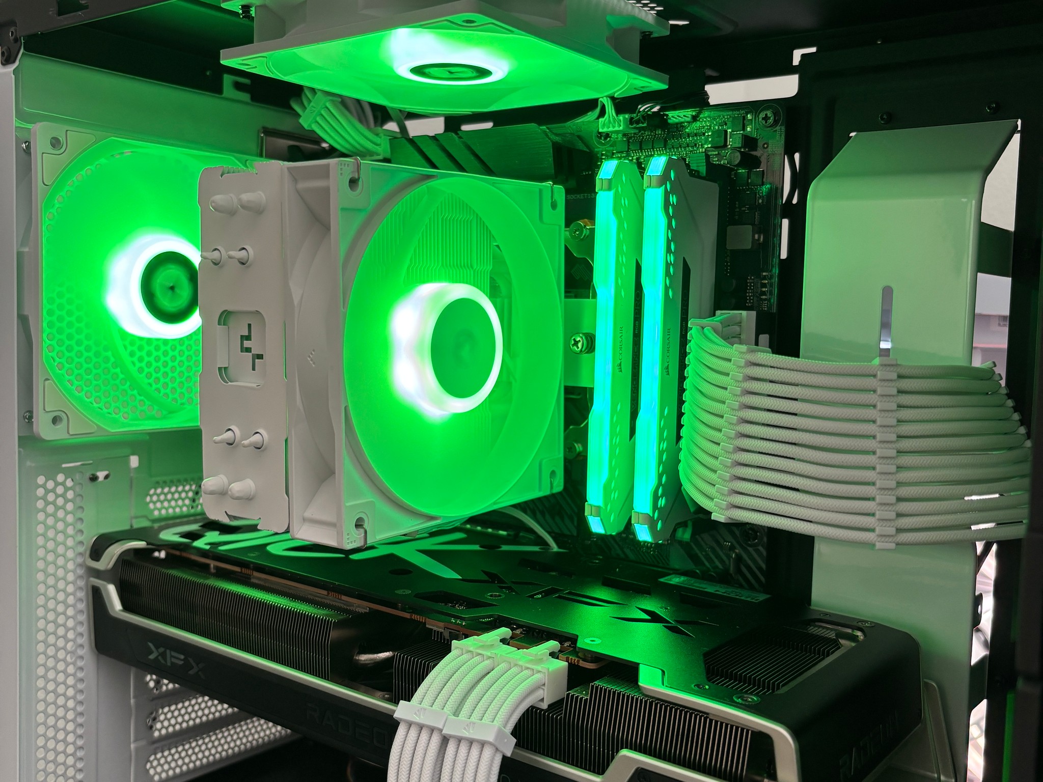 Mid-Tier Gaming PC | 5 3600x | 6750XT 12GB