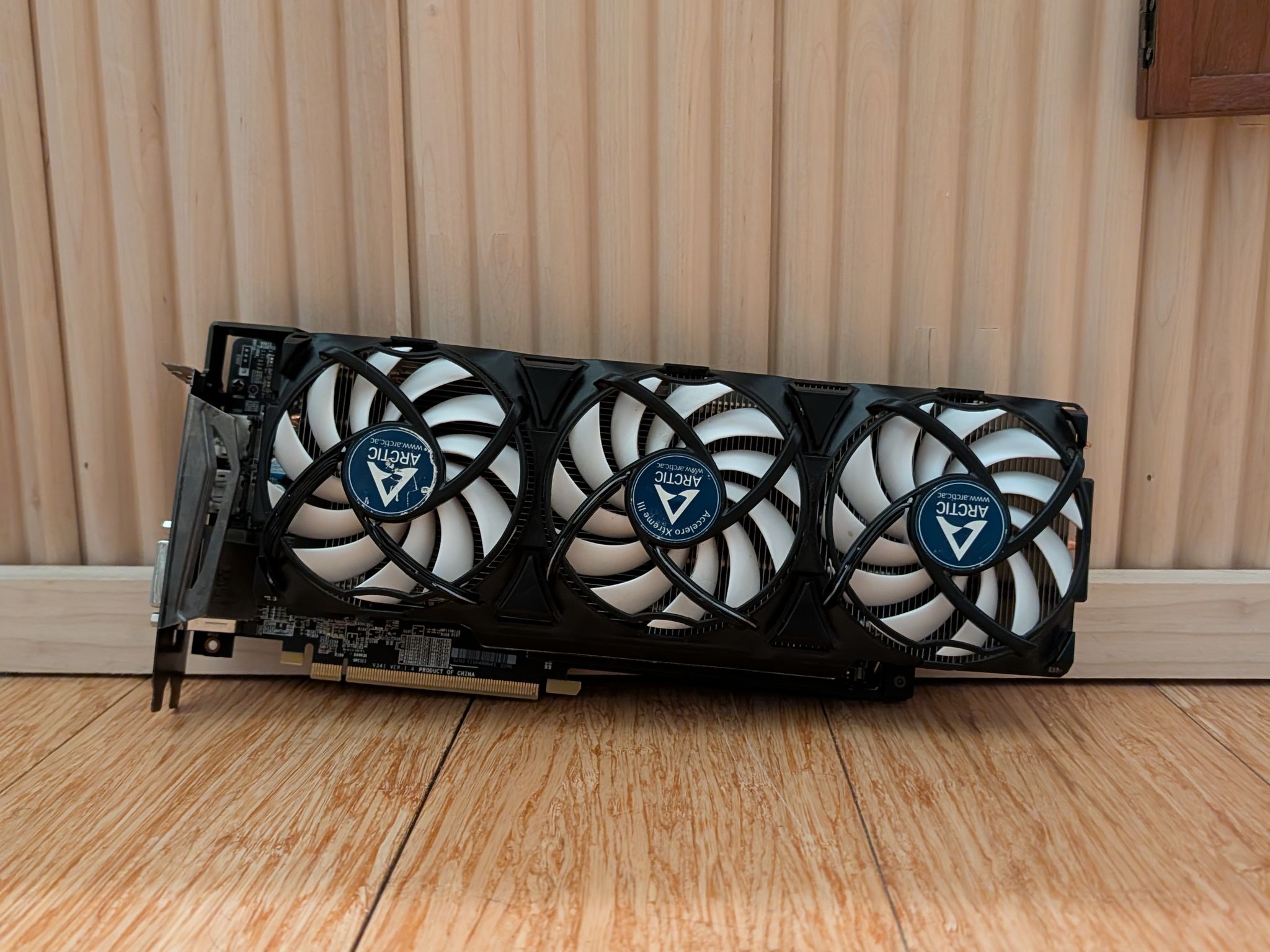MSI Radeon RX 570 ARMOR 8G Aftermarket Cooler
