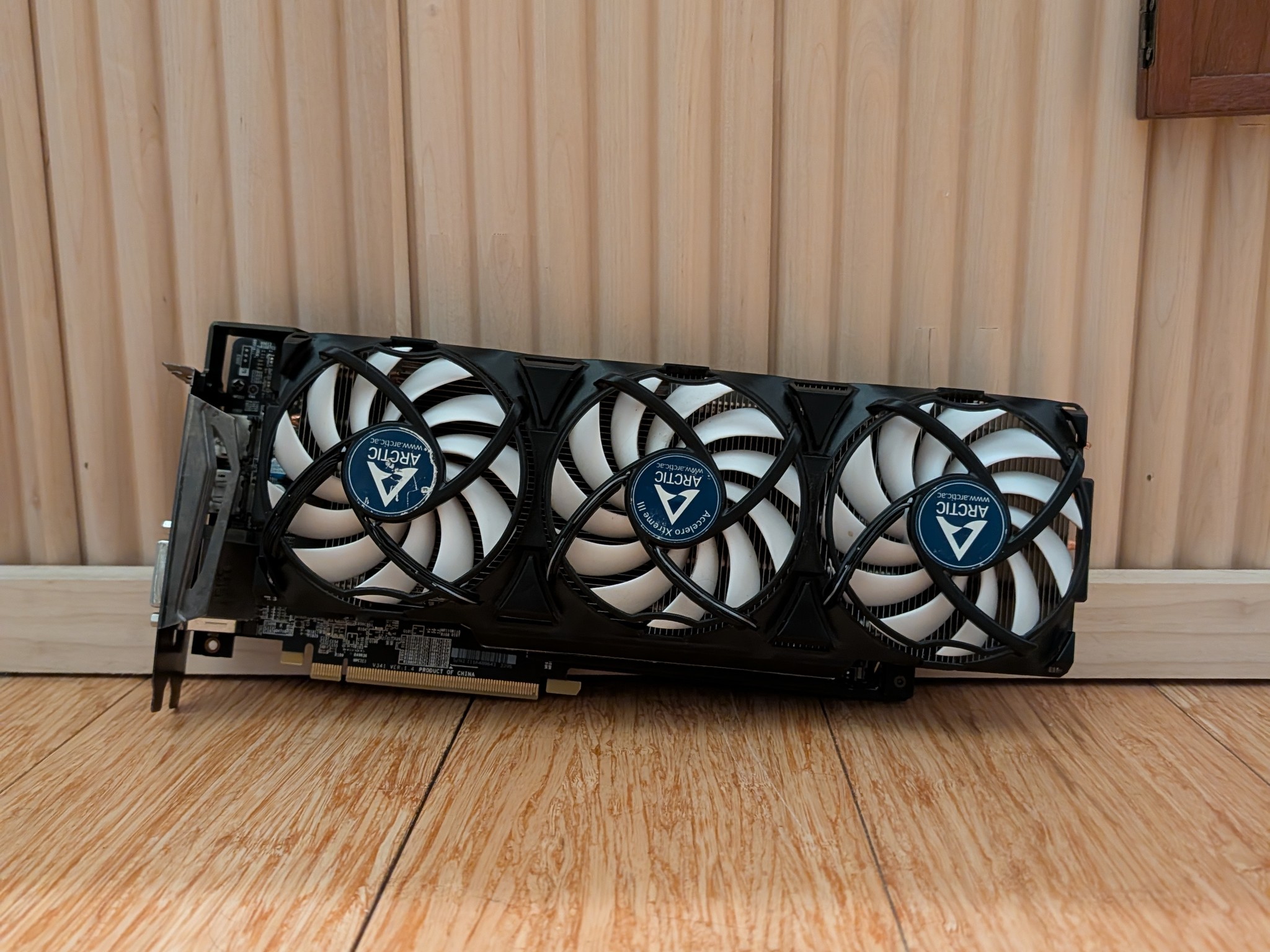 MSI Radeon RX 570 ARMOR 8G Aftermarket Cooler