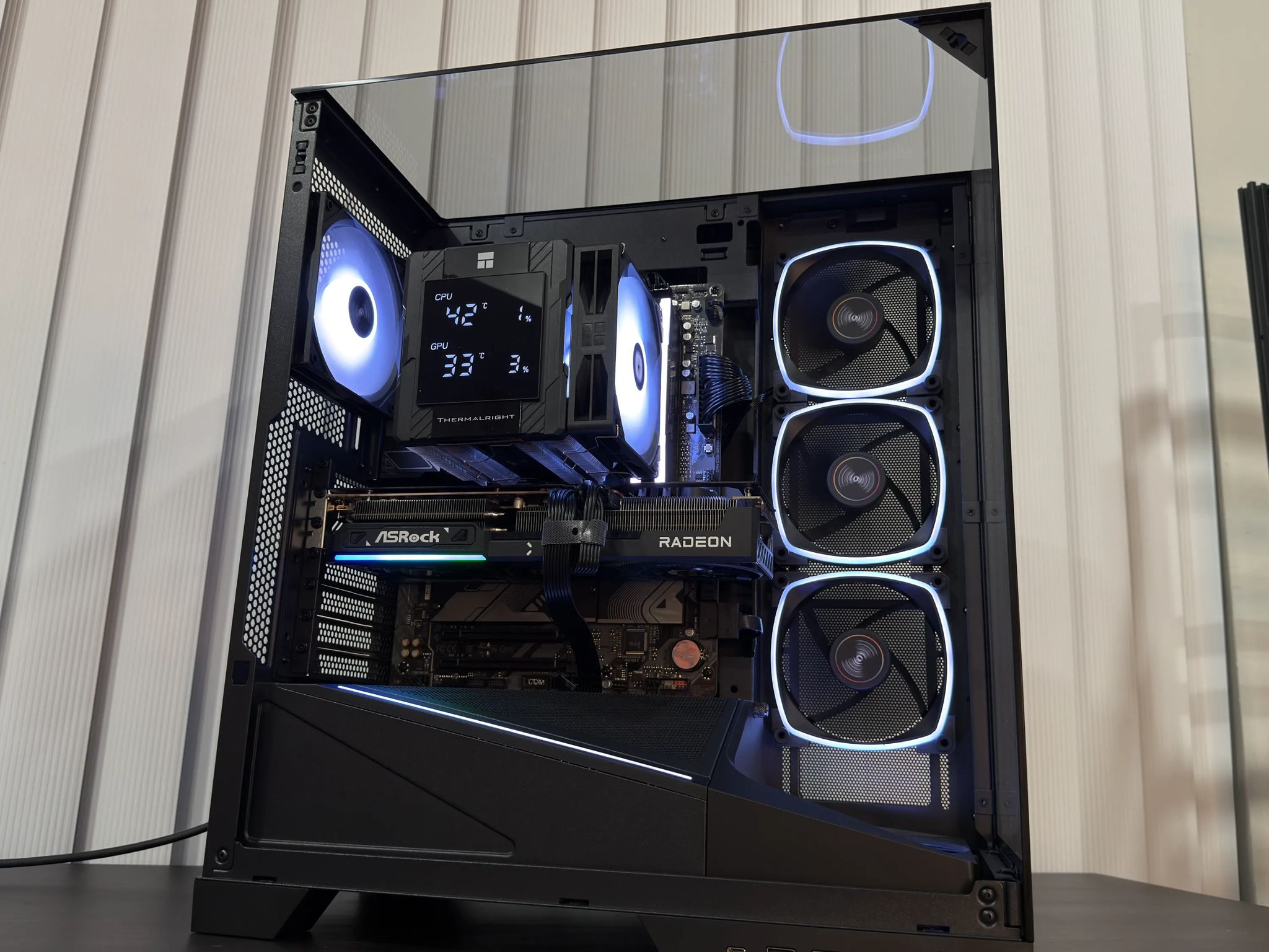 Gaming PC - RX 9070 | Ryzen 7 - 7700x | 32 GB DDR5 | 2 TB SSD | 750w Gold PSU