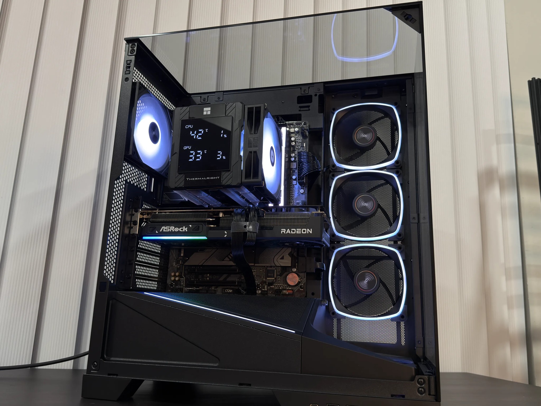 Gaming PC - RX 9070 | Ryzen 7 - 7700x | 32 GB DDR5 | 2 TB SSD | 750w Gold PSU