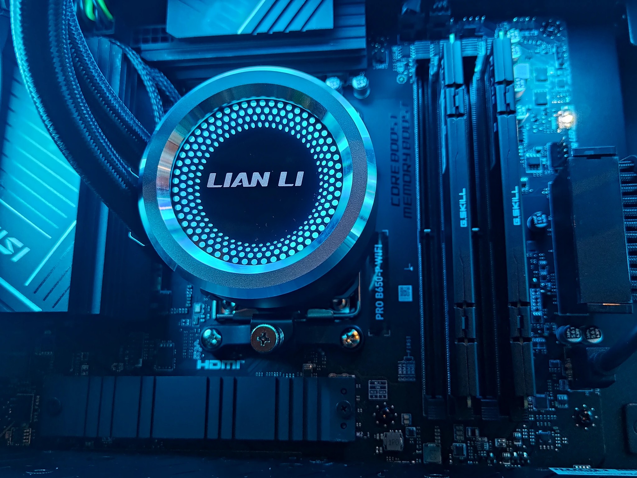🔥Black Friday Sale!🔥 Ryzen 7700X | XFX 6900XT | 32GB DDR5 | 1TB PCIE 4.0 Storage