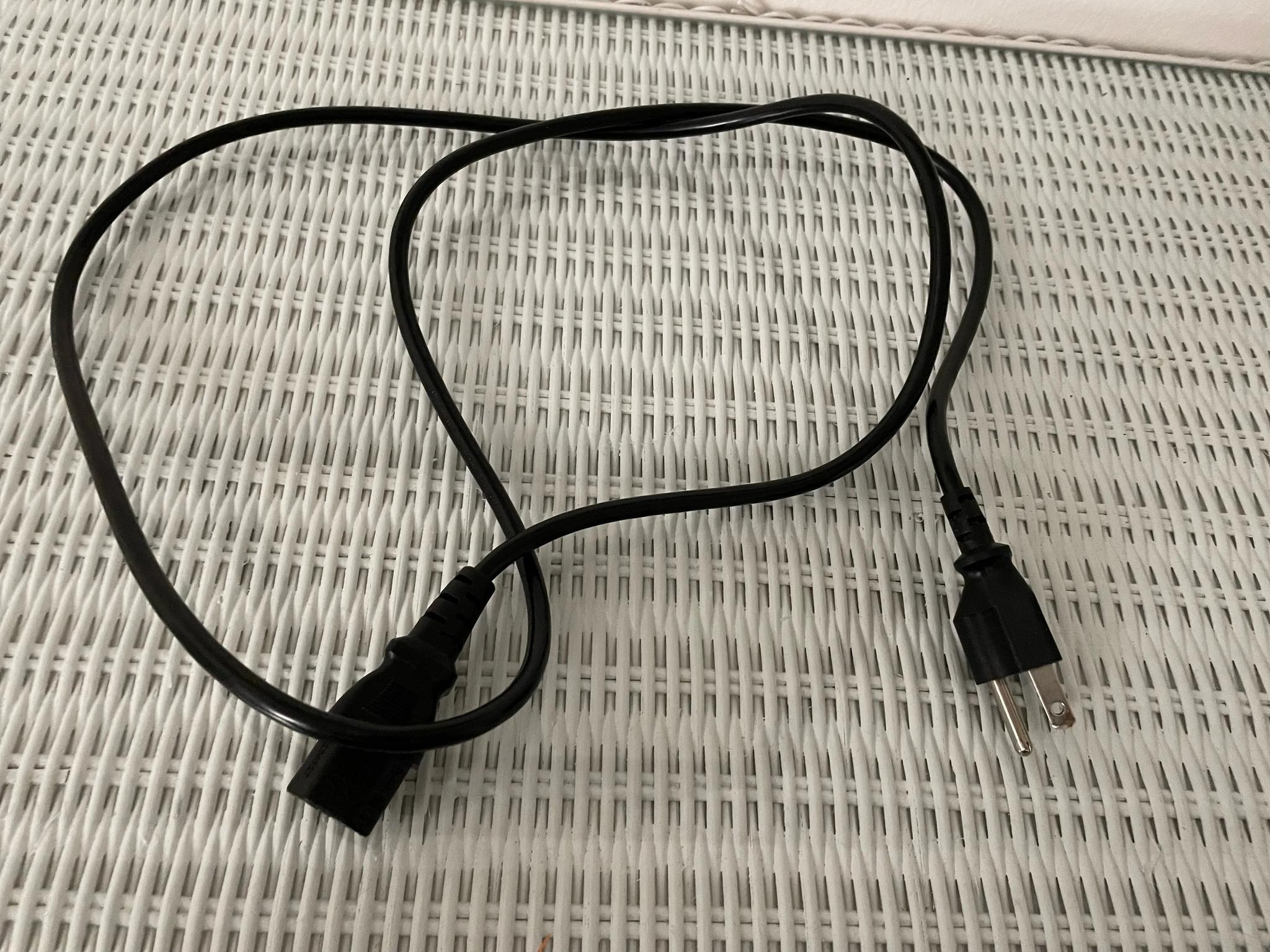 EVGA 550W B5 80 Plus BRONZE Fully Modular Power Supply (With With All Cables, Adaptors, & Manual)!