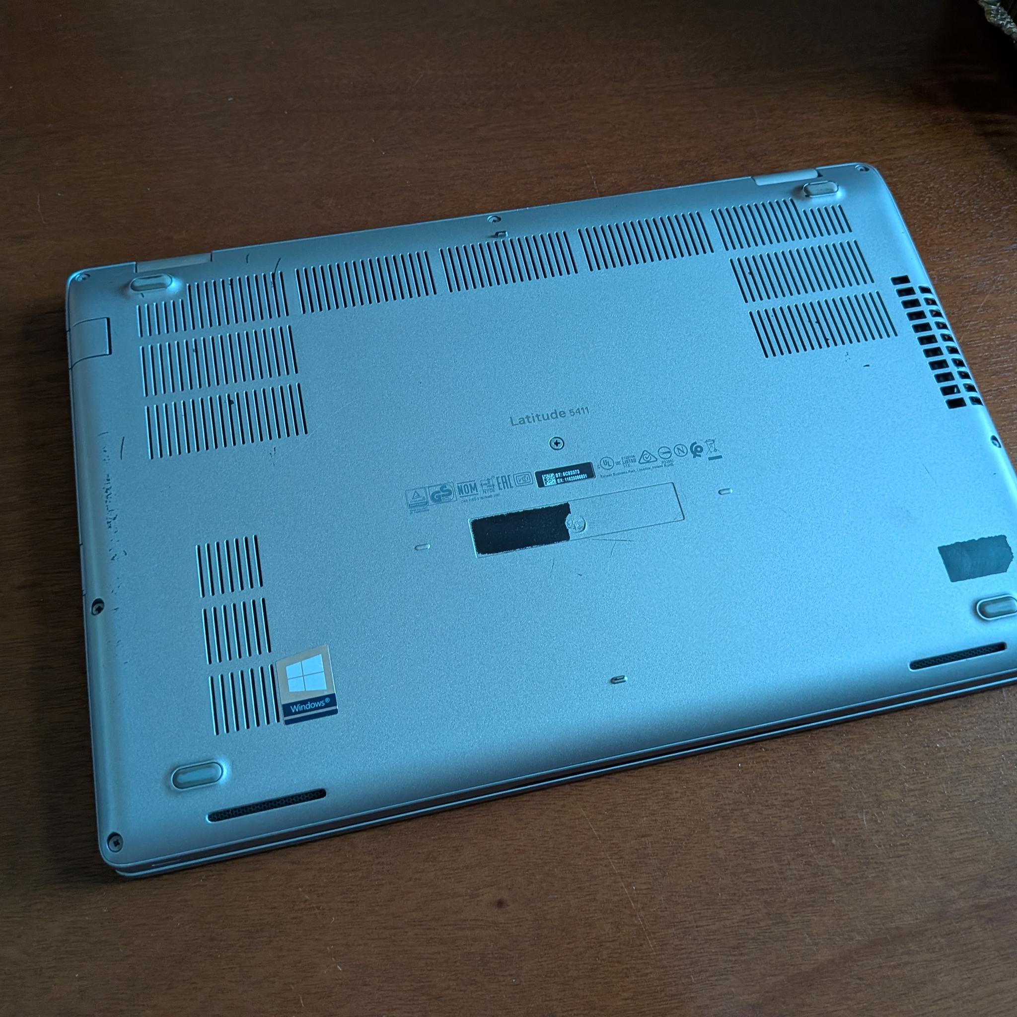 Dell Latitude 5411 i7-10850H 16GB RAM 256GB SSD