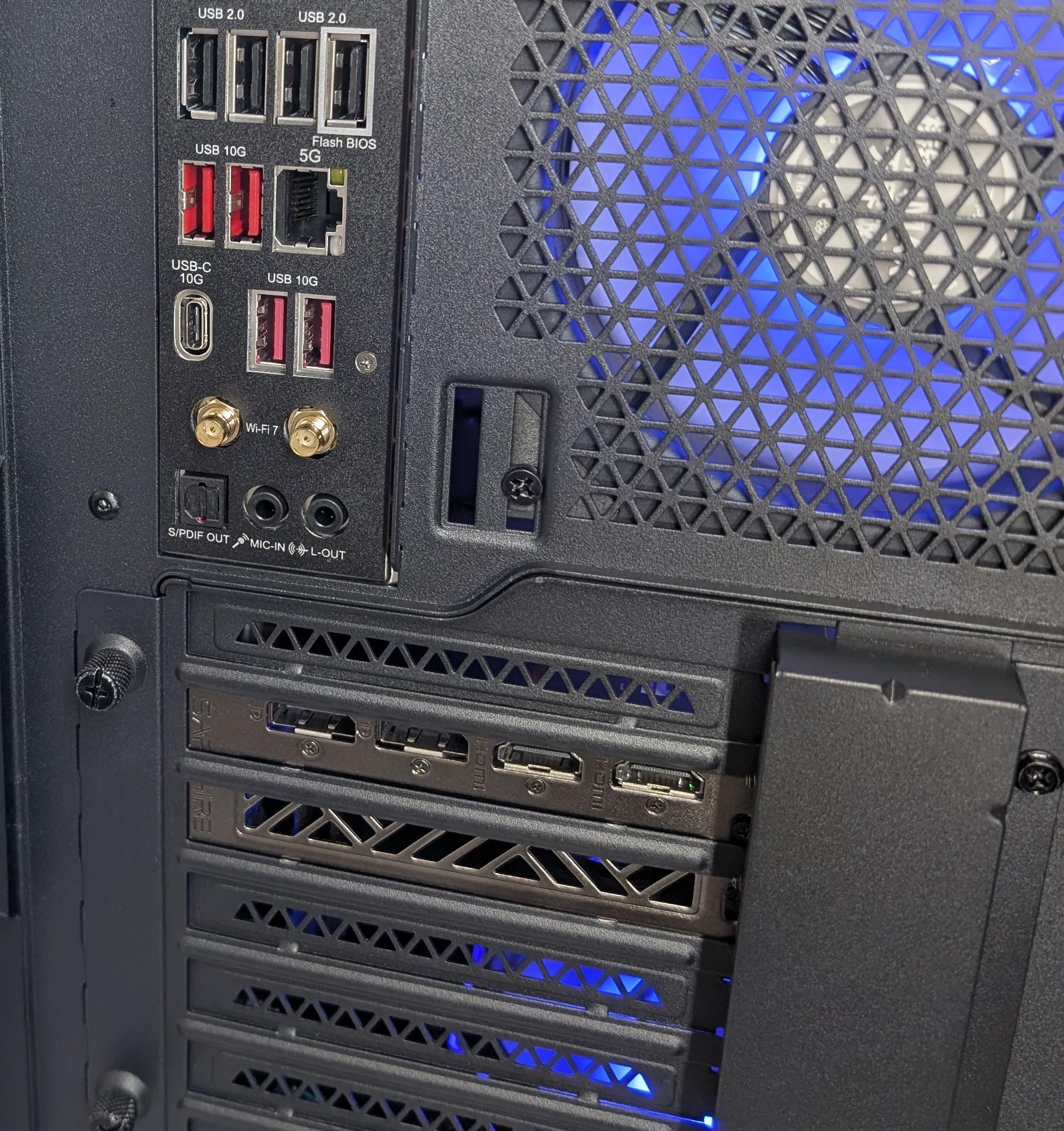 7900XTX | CORE ULTRA 5 245KF | 32GB DDR5 | 2TB NVME | 1000W
