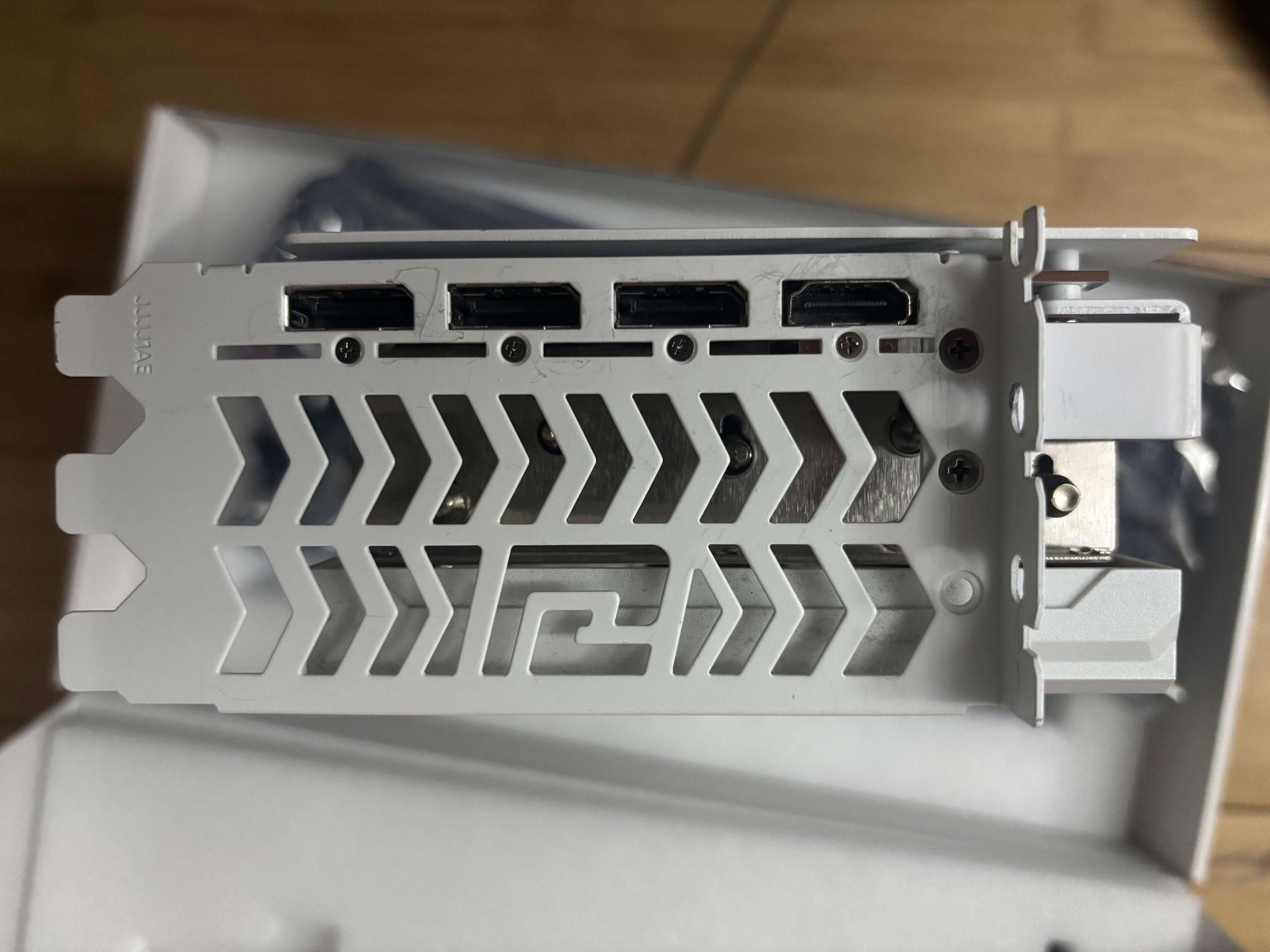 PowerColor Hellhound Spectral White Radeon RX 7900 XTX