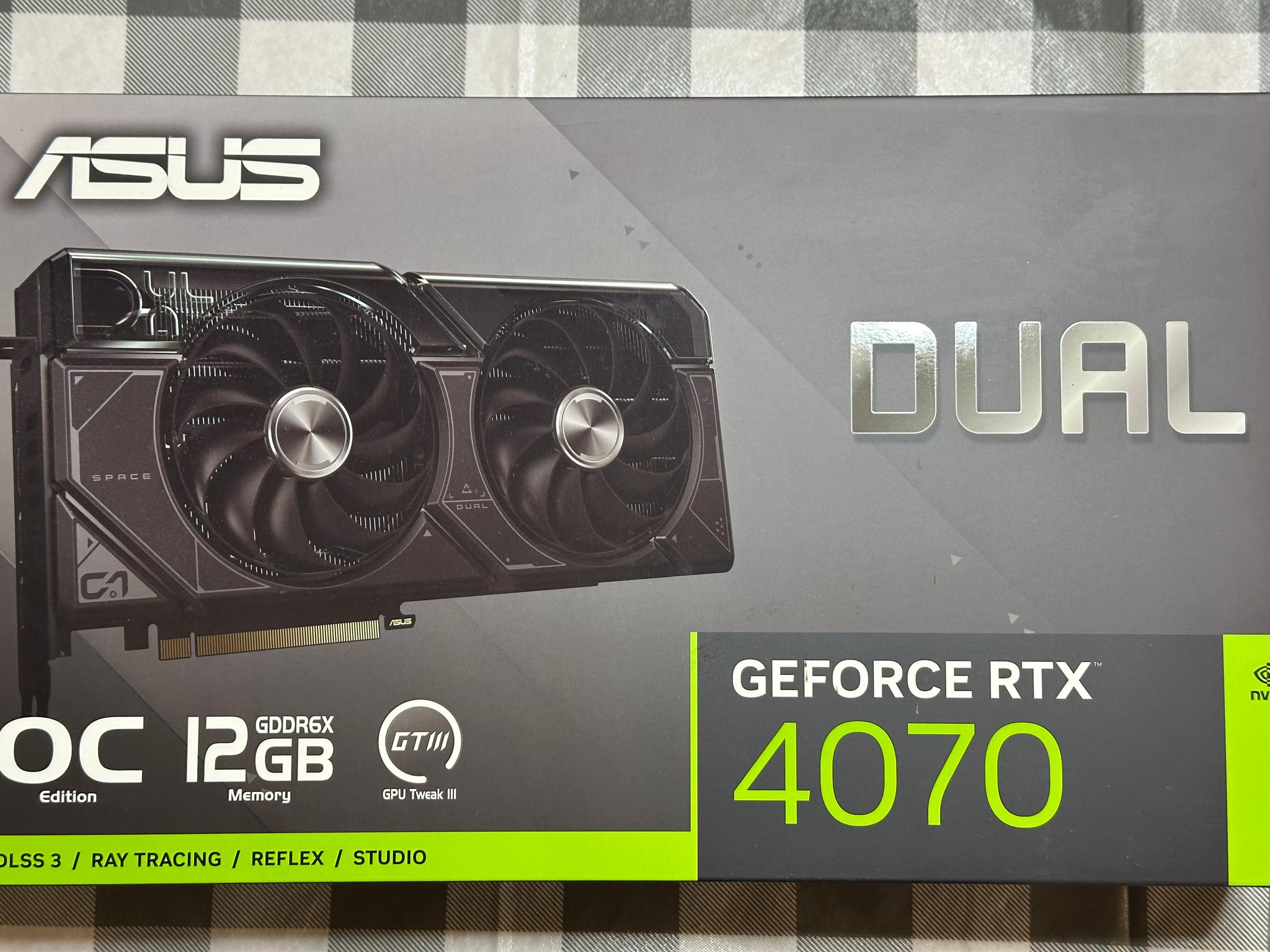 Asus DUAL OC GeForce RTX 4070