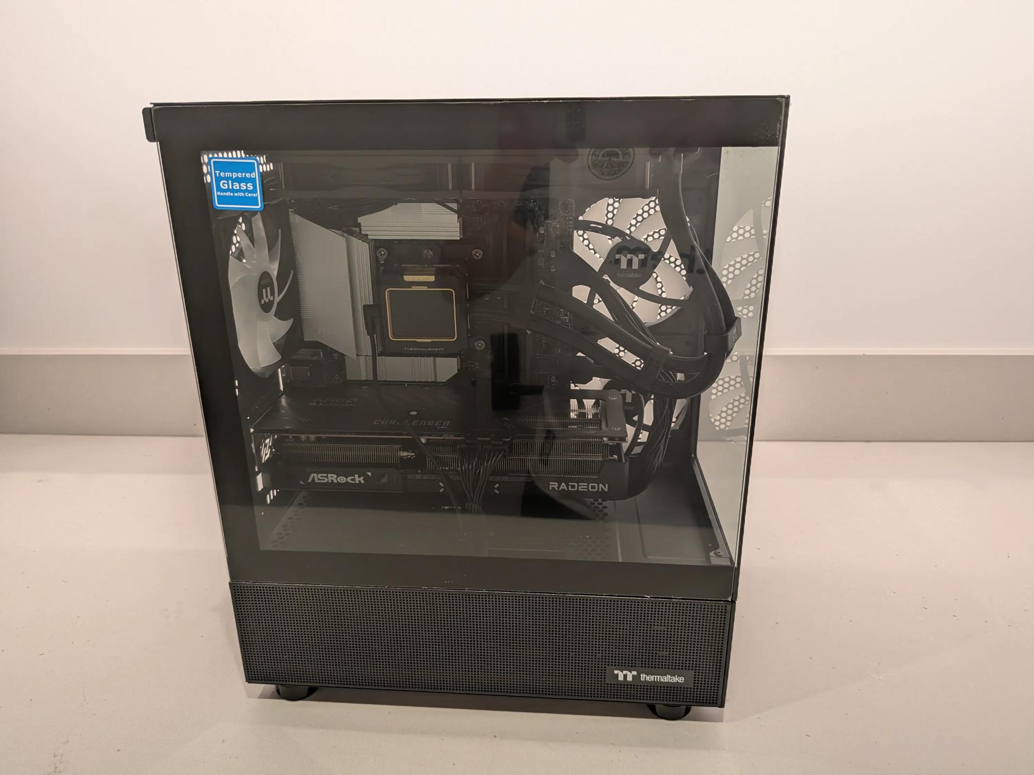 The Jian 🕊️ - RX 9070, Core Ultra 7 265K, 32 GB DDR5 RAM, 4 TB Gen 4 NVMe, Liquid Cooled, RGB