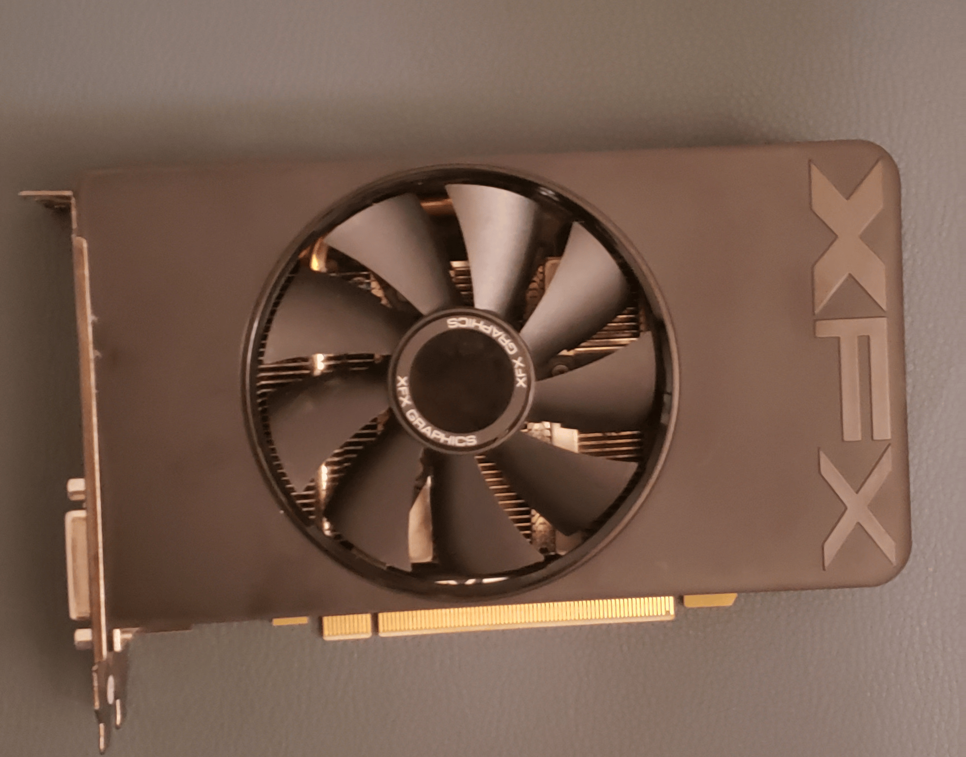 (USED) XFX Radeon R7 260X 2 GB Core Edition Video Card