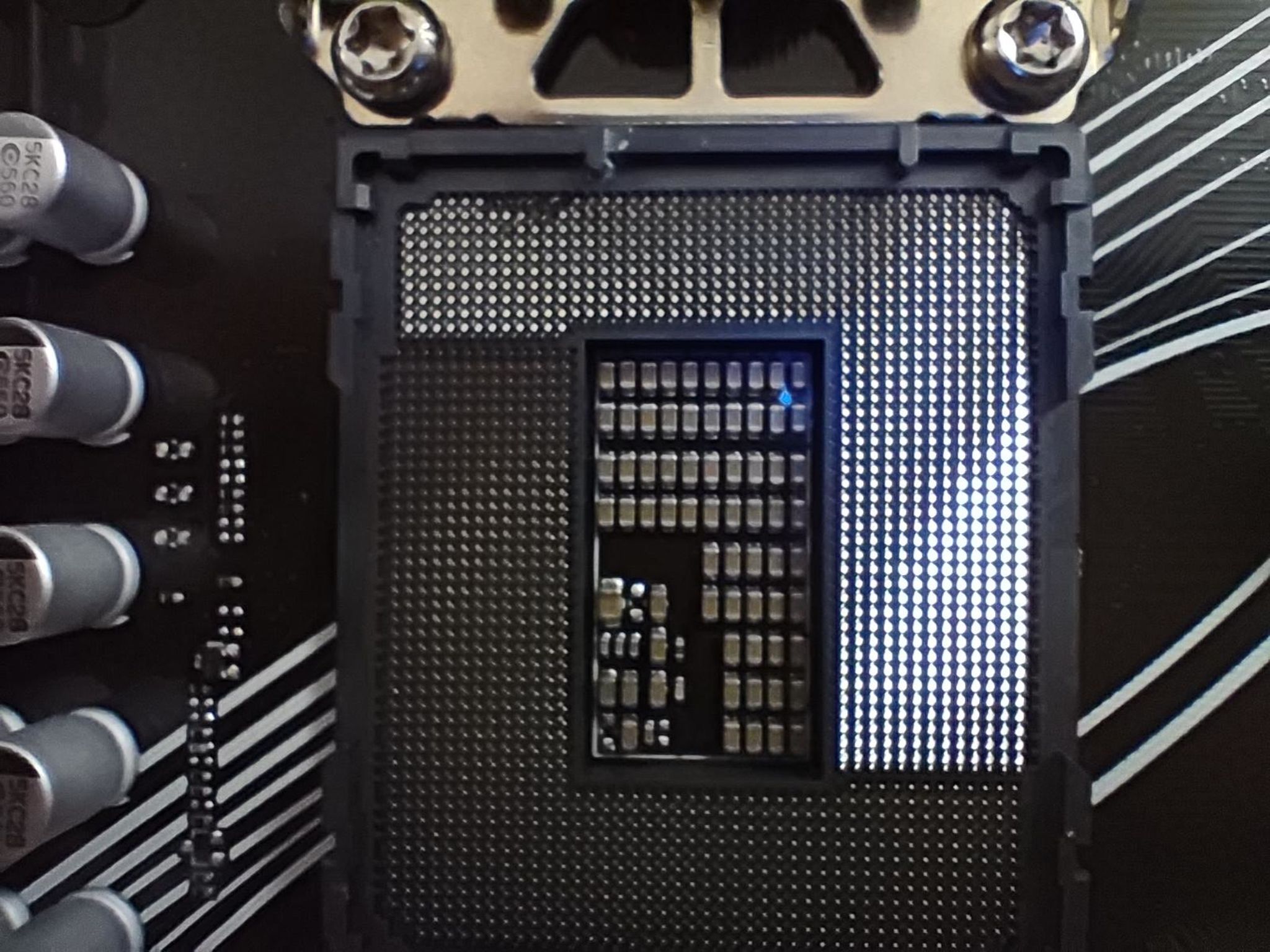 BEWARE: This is price accordingly due to *BENT PINS* ASUS PRIME Z790-P WIFI