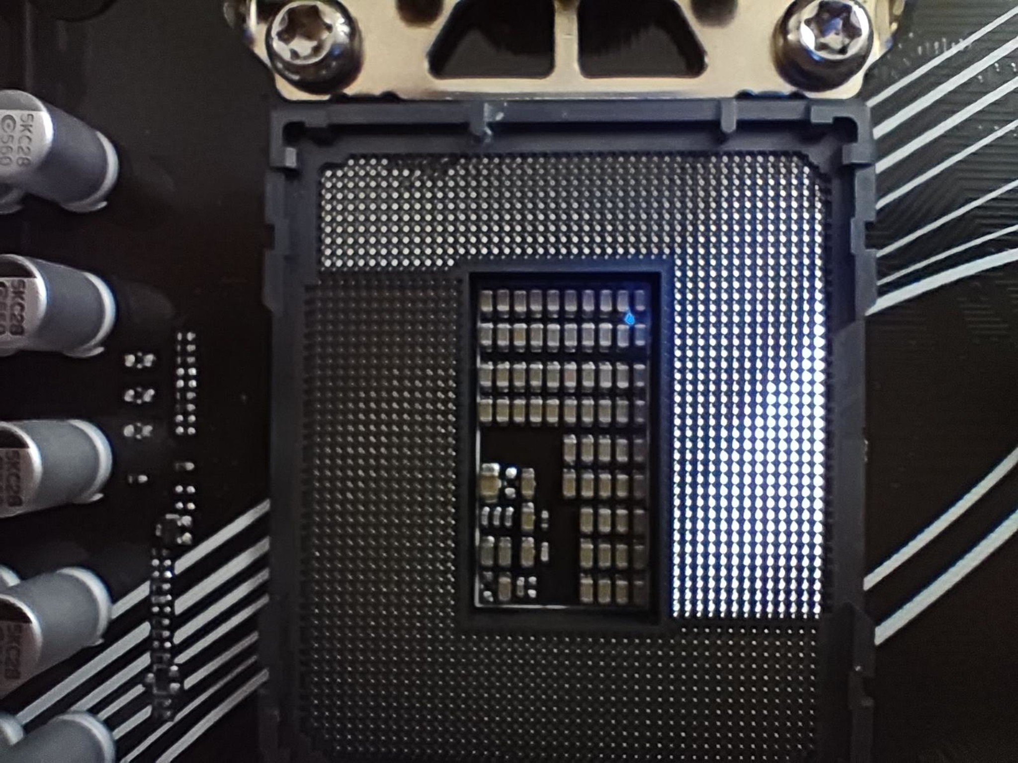 BEWARE: This is price accordingly due to *BENT PINS* ASUS PRIME Z790-P WIFI