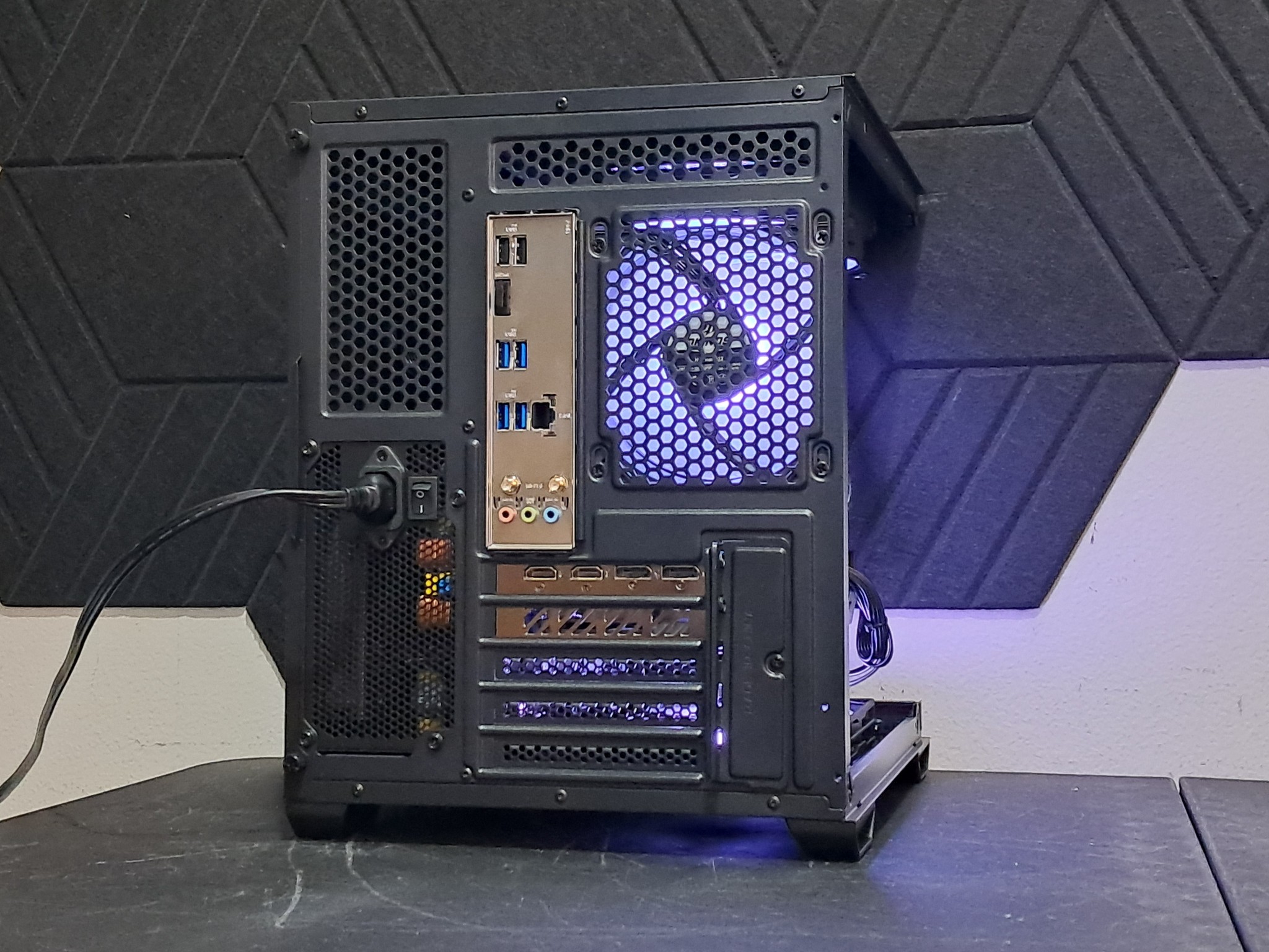 ⛈️1440p Gaming Beast⛈️PCIe 5.0 | RX 9070 GRE | 6-core Intel | WiFi!