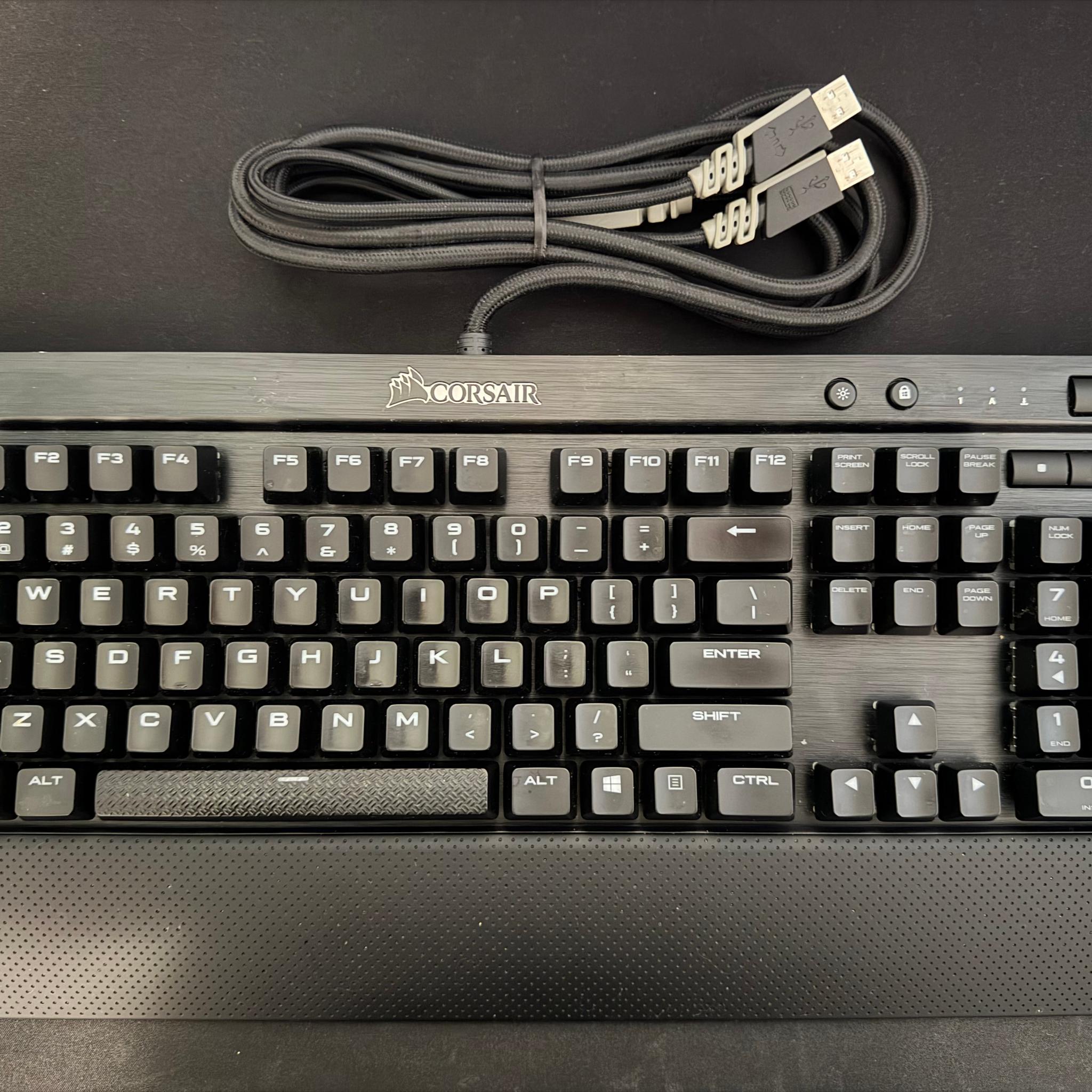 Corsair K70 RGB RAPIDFIRE