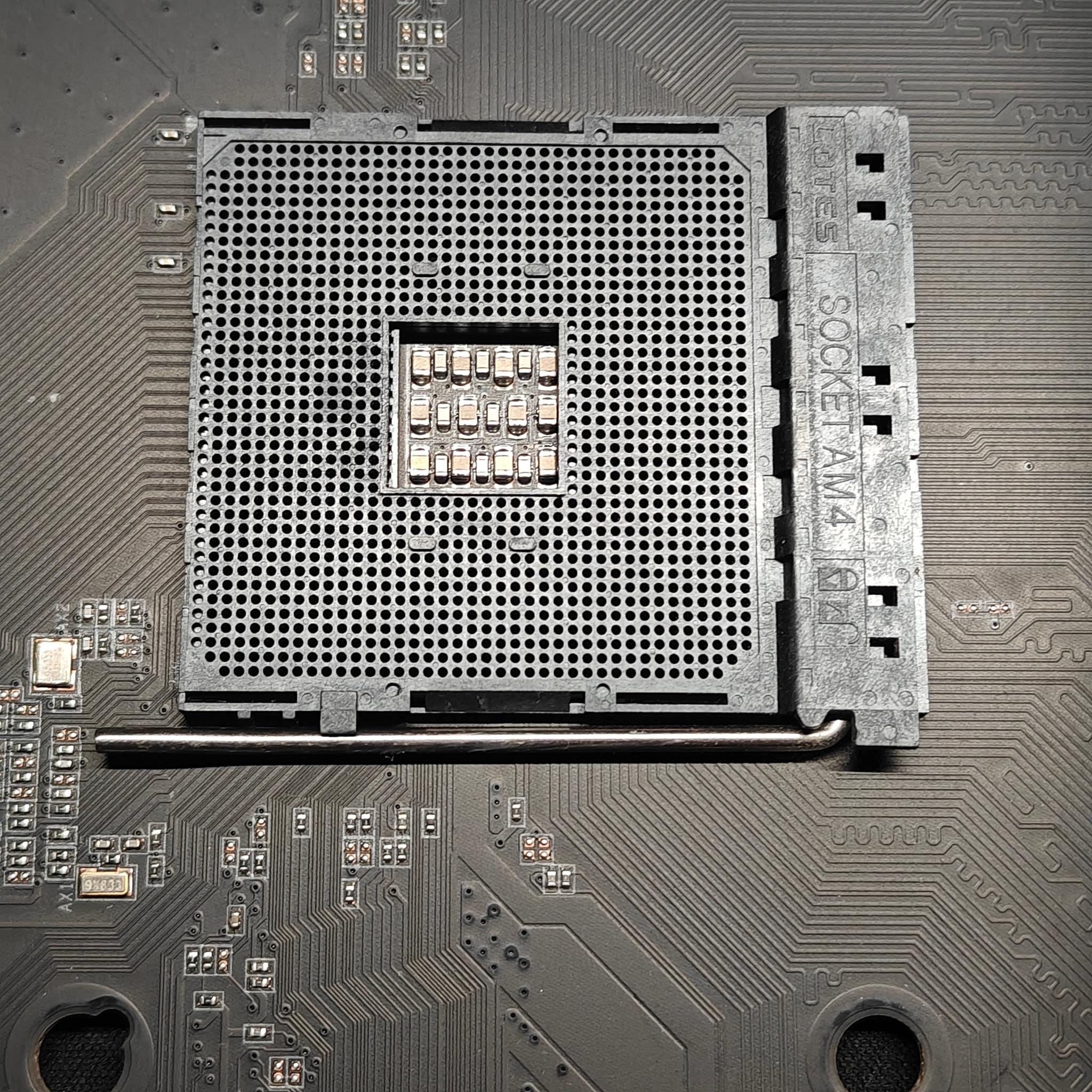Gigabyte B450 AORUS Pro WiFi AM4 Motherboard & 16GB DDR4 RAM