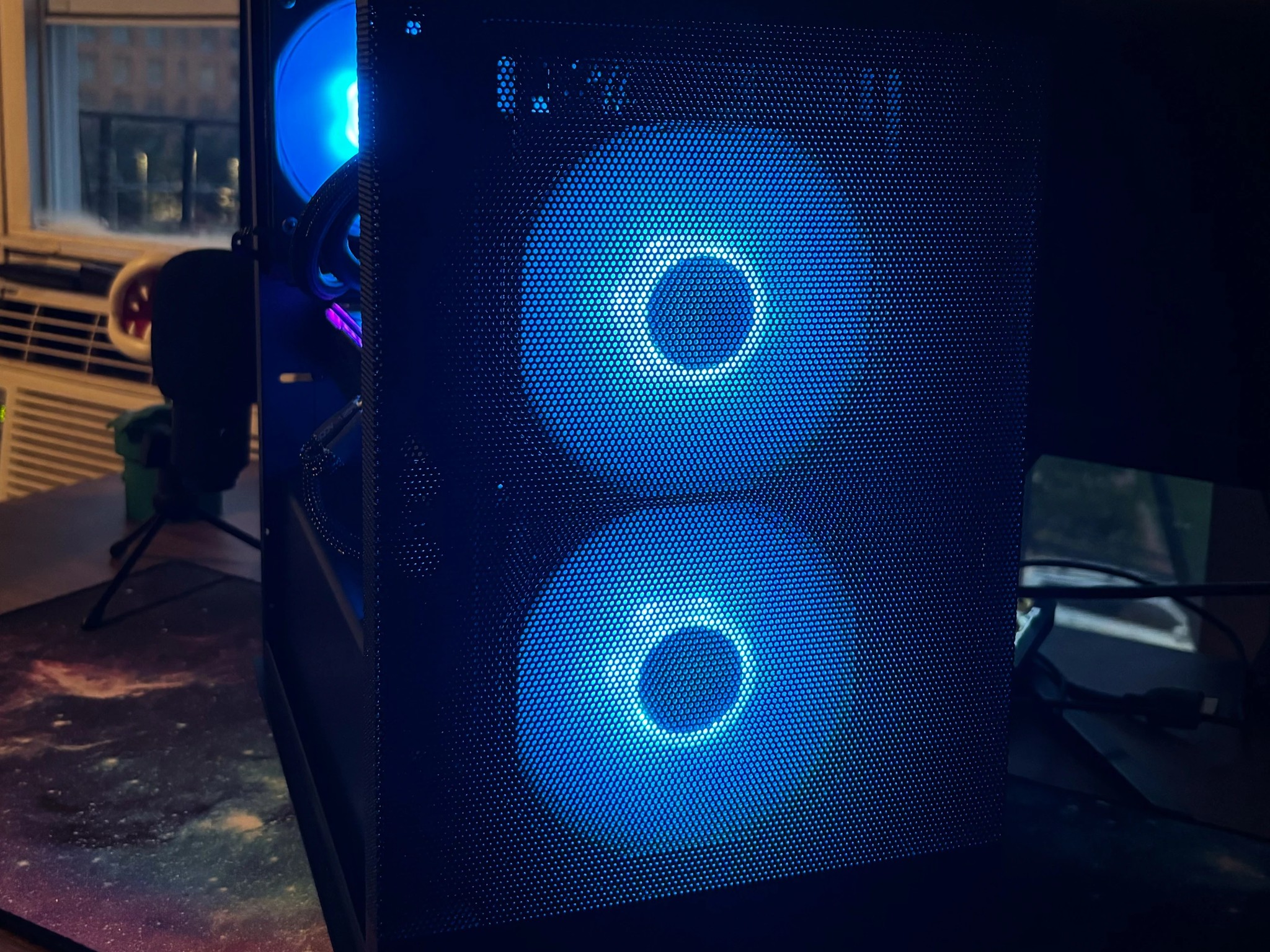 Micro Killer Custom Gaming PC - Ryzen 7 1800X / Radeon RX 5700XT