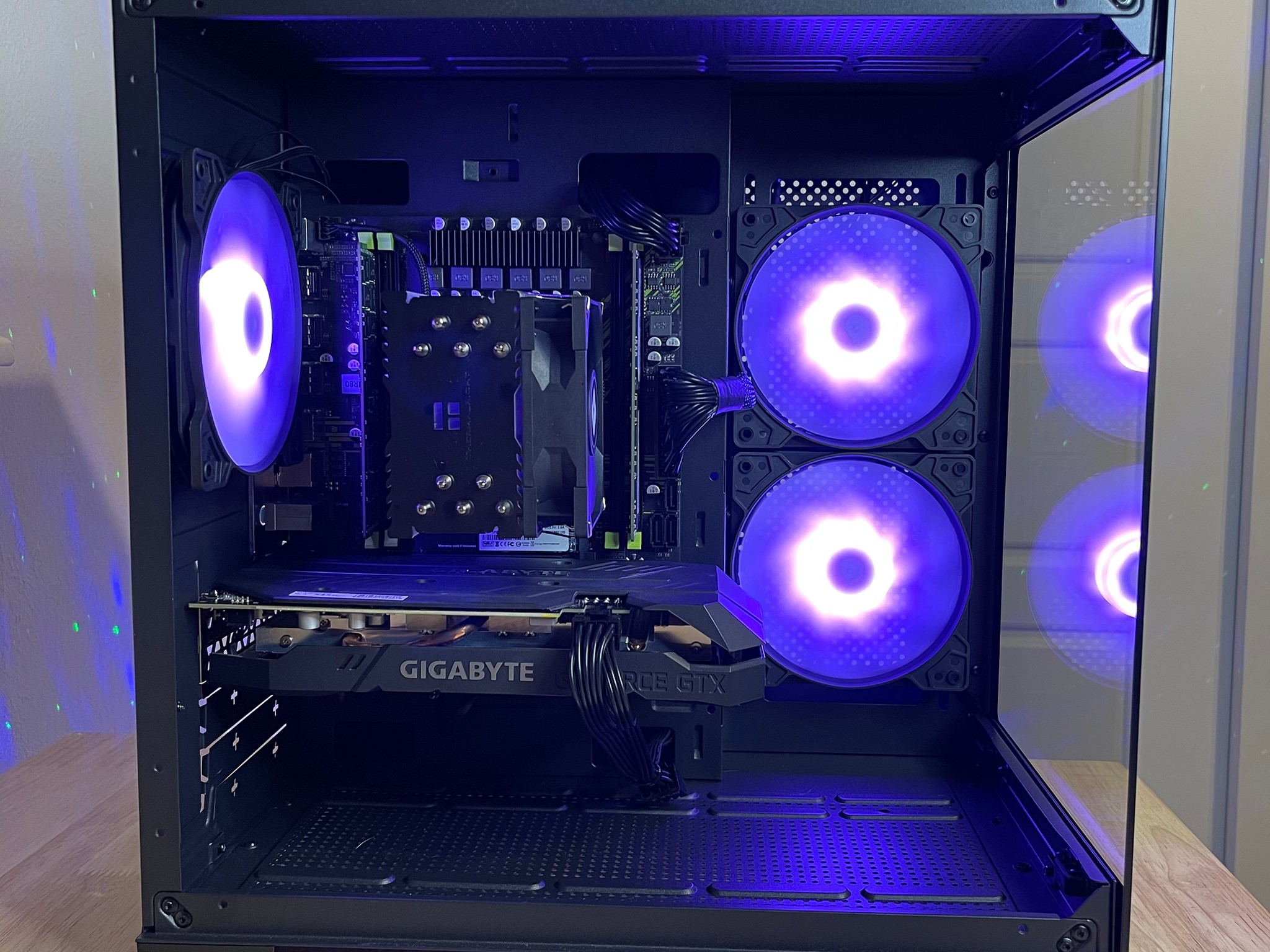 GTX 1660 Super + i7-5960X 8 Core 16 Thread + 32GB Ram